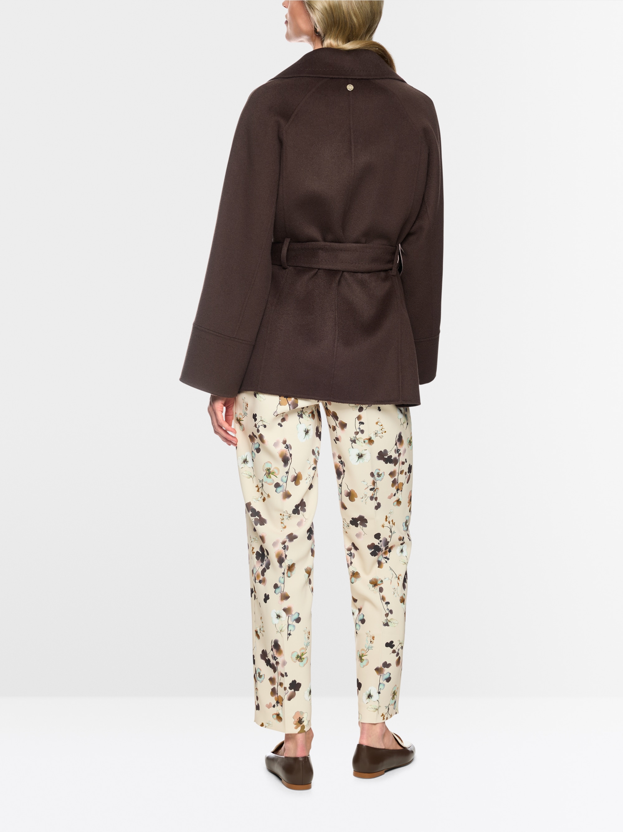 Short wool coat