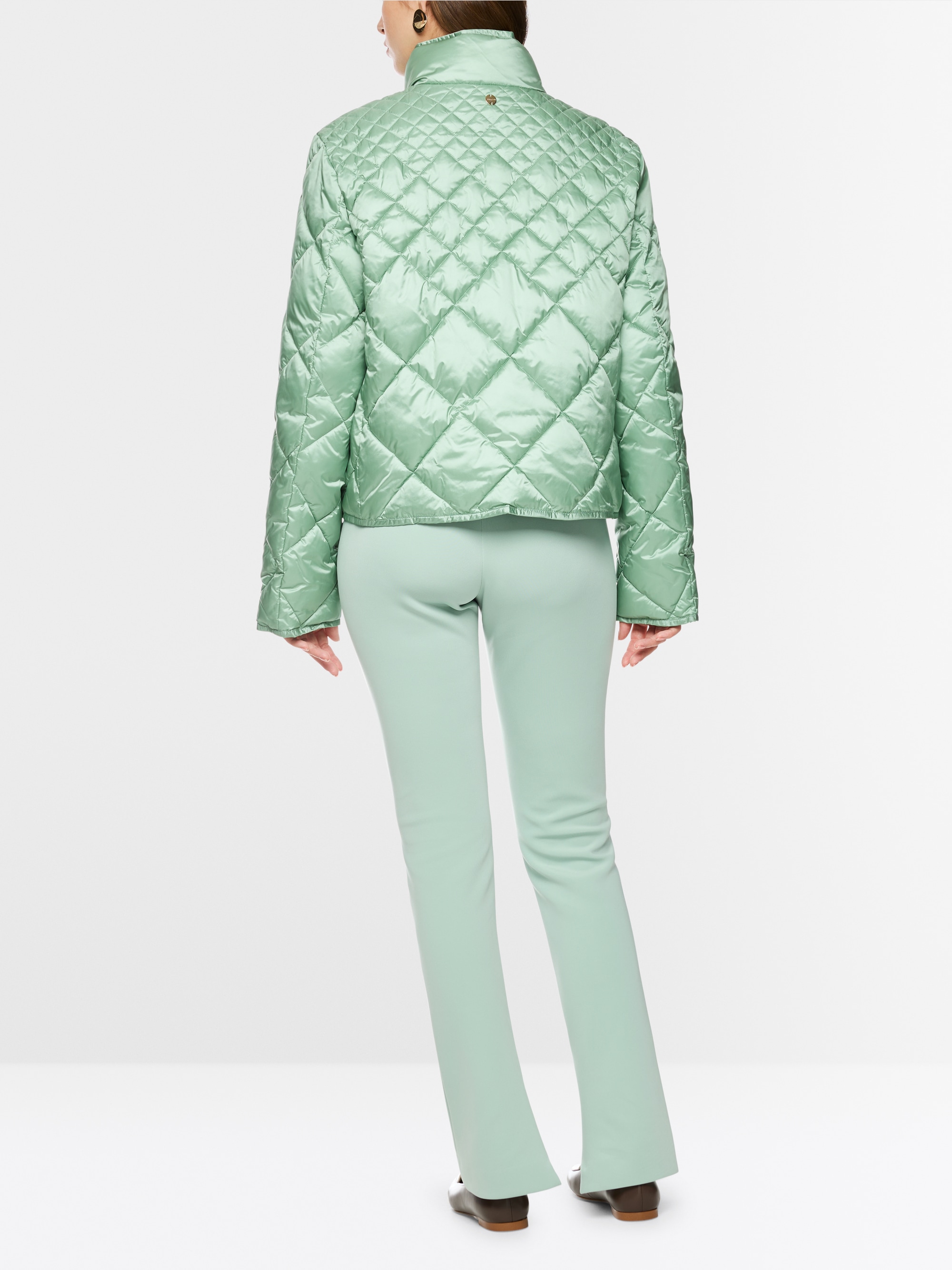 Veste matelassée à boutons décoratifs