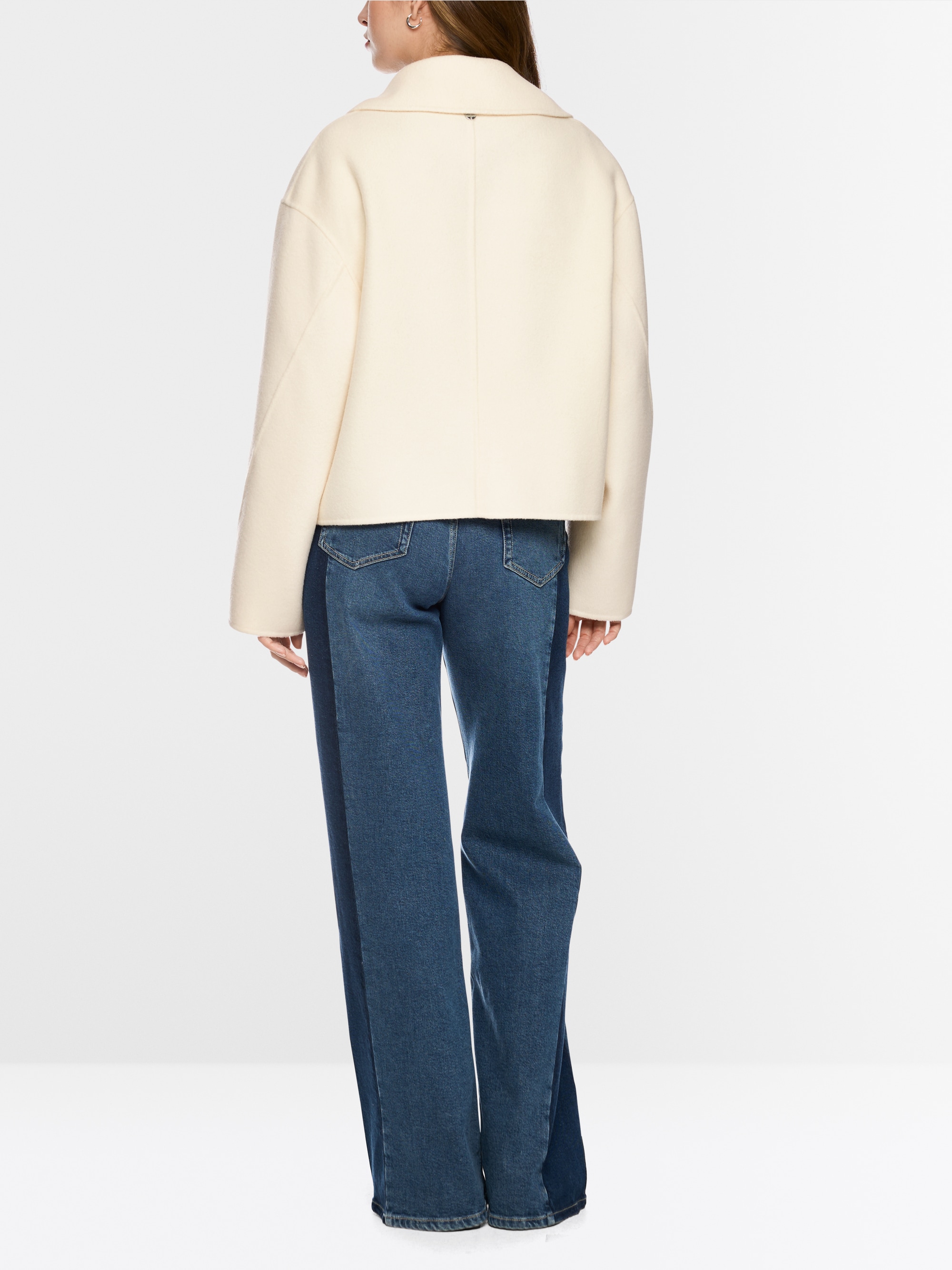 Short wool jacket