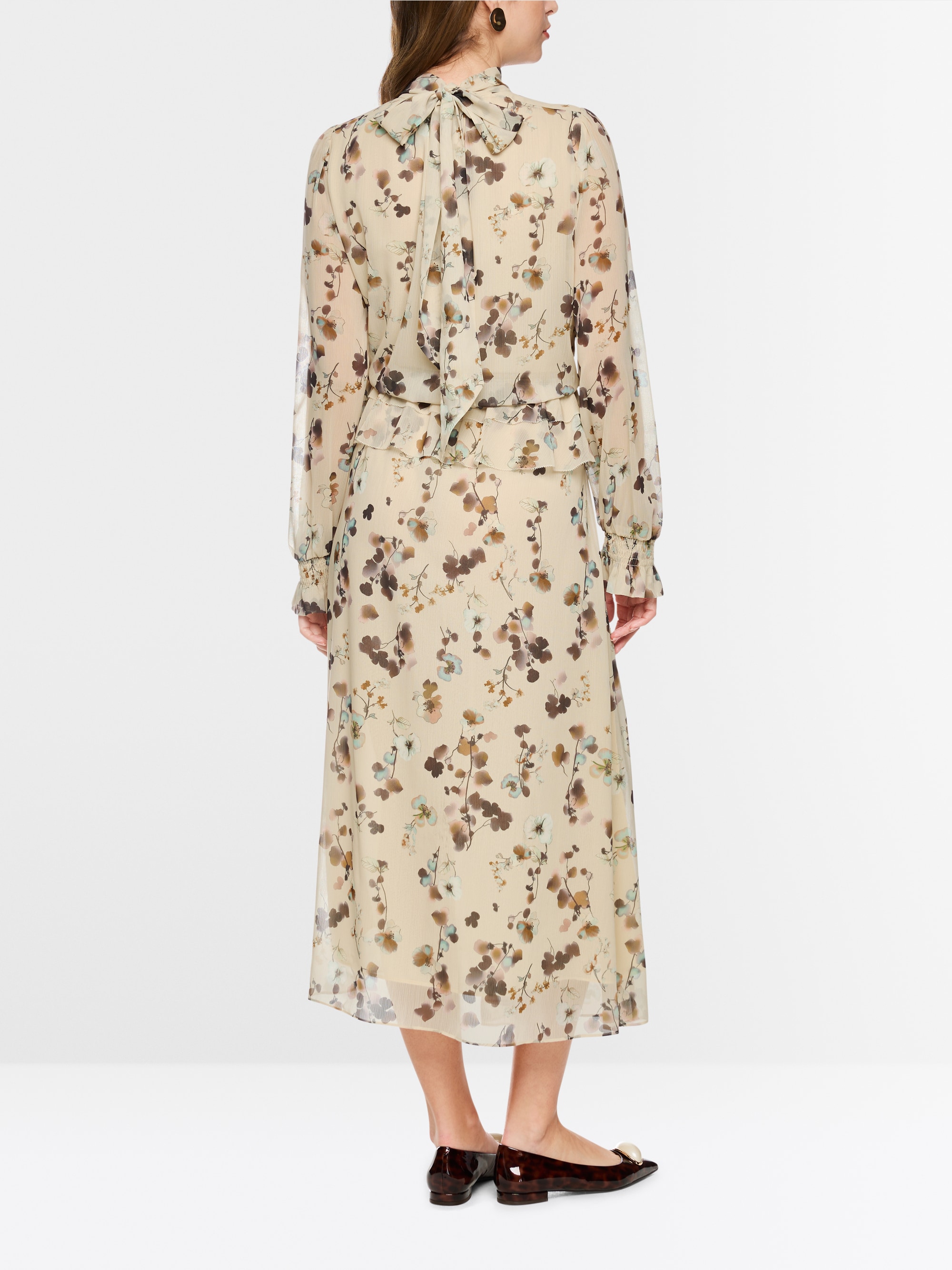 Floral dress with flounces
