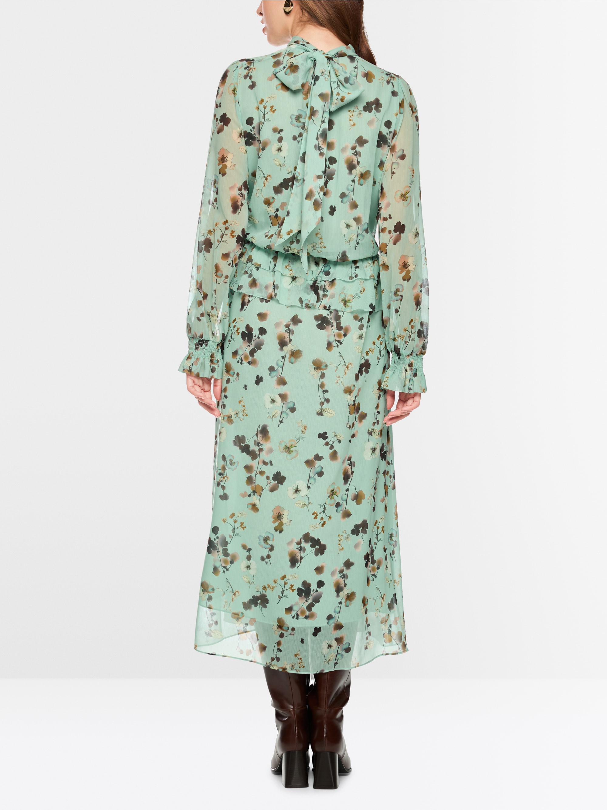 Robe à fleurs avec volants