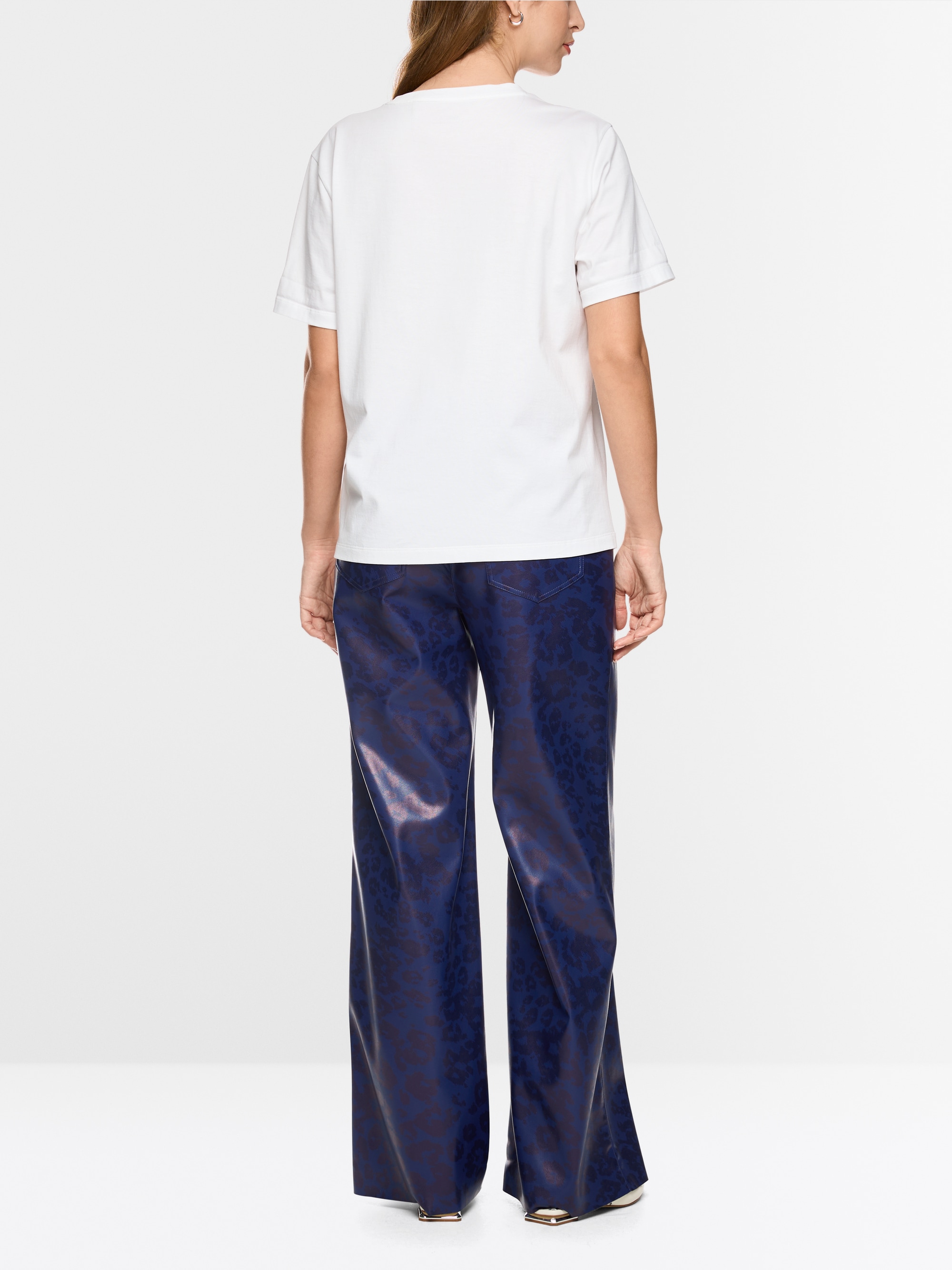 T-shirt with leopard print