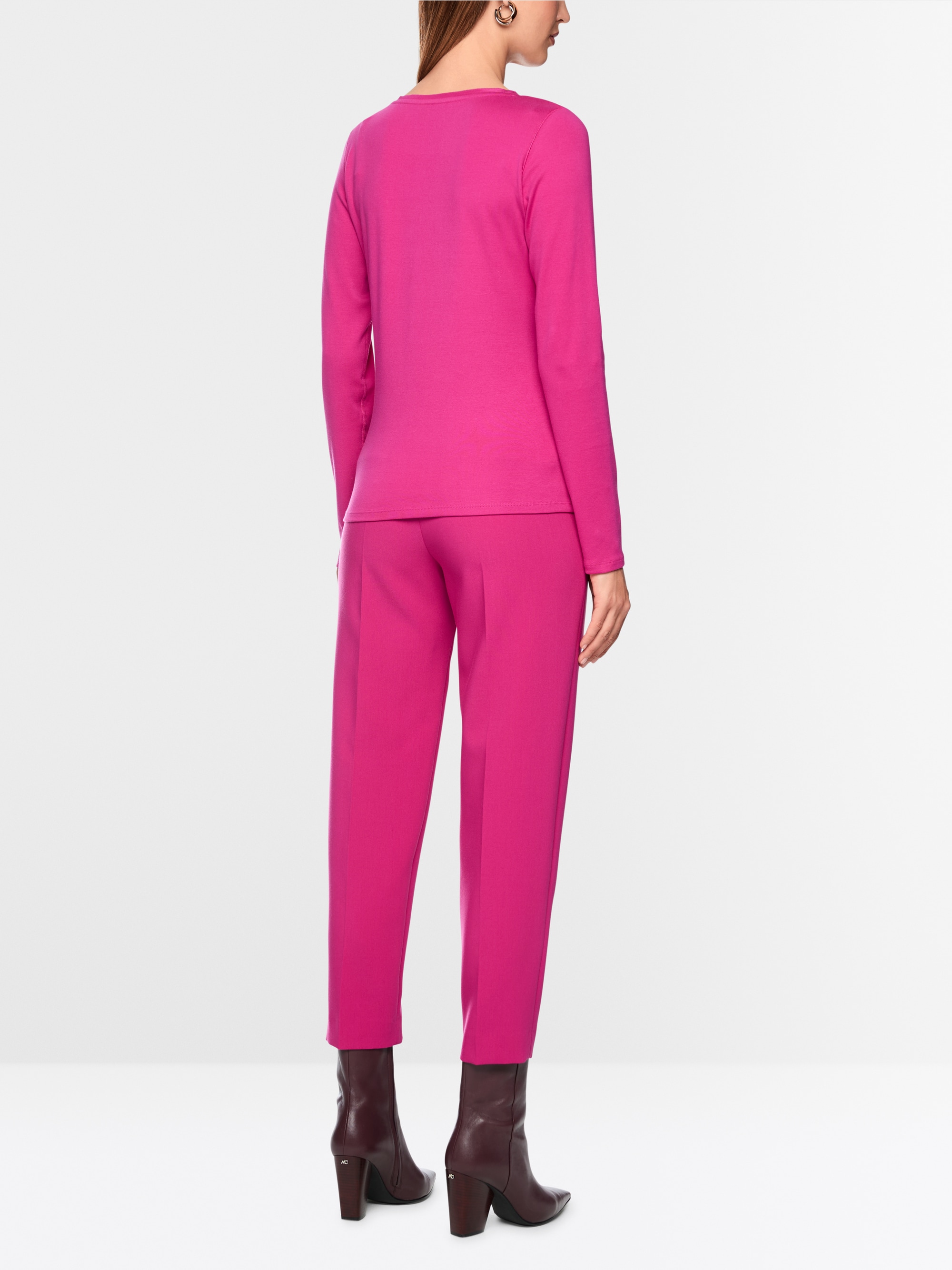 Shirt with silk neck trim