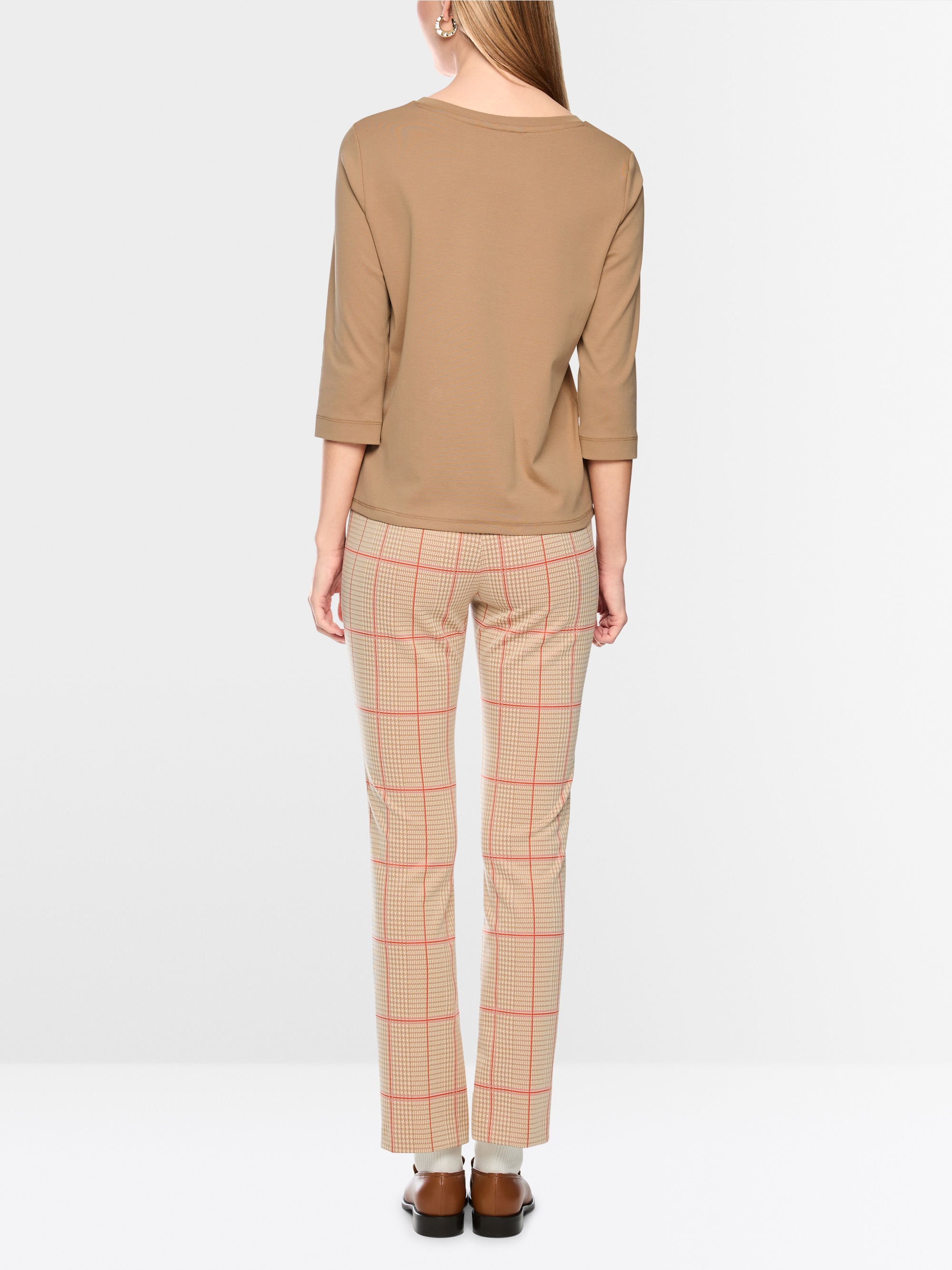 Basic shirt with cord