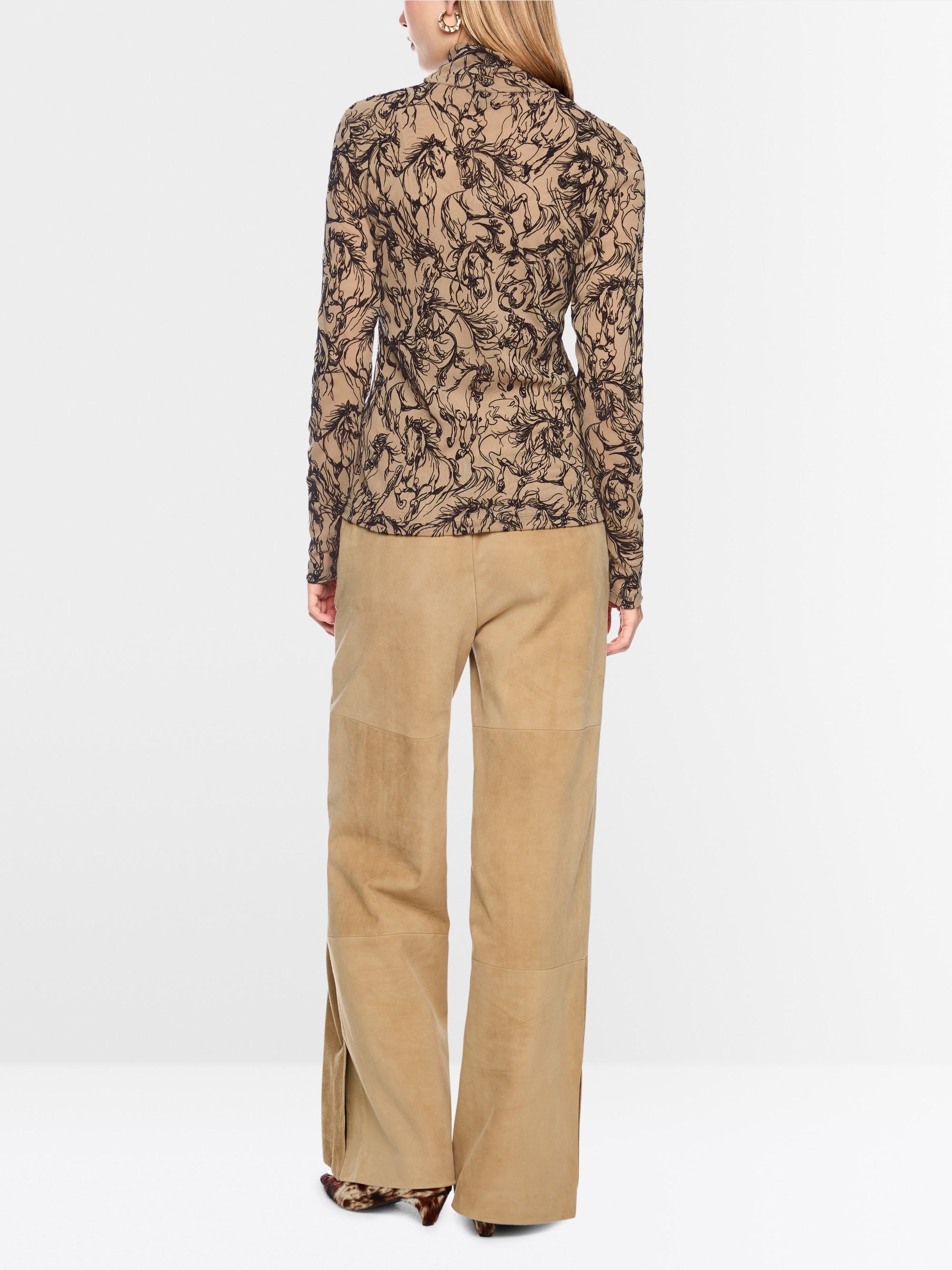 Shirt with velvet flocking