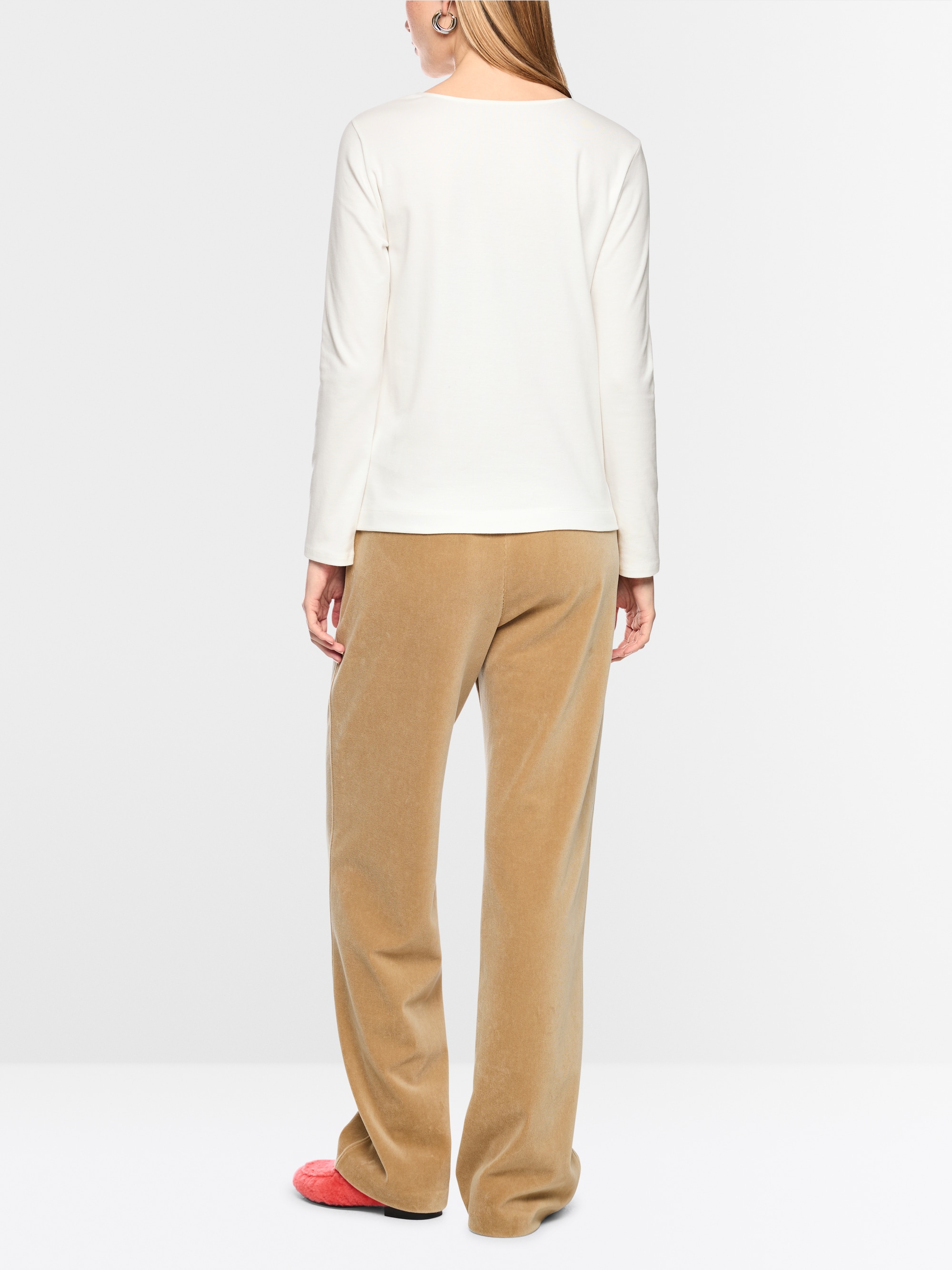 Shirt with silk piping