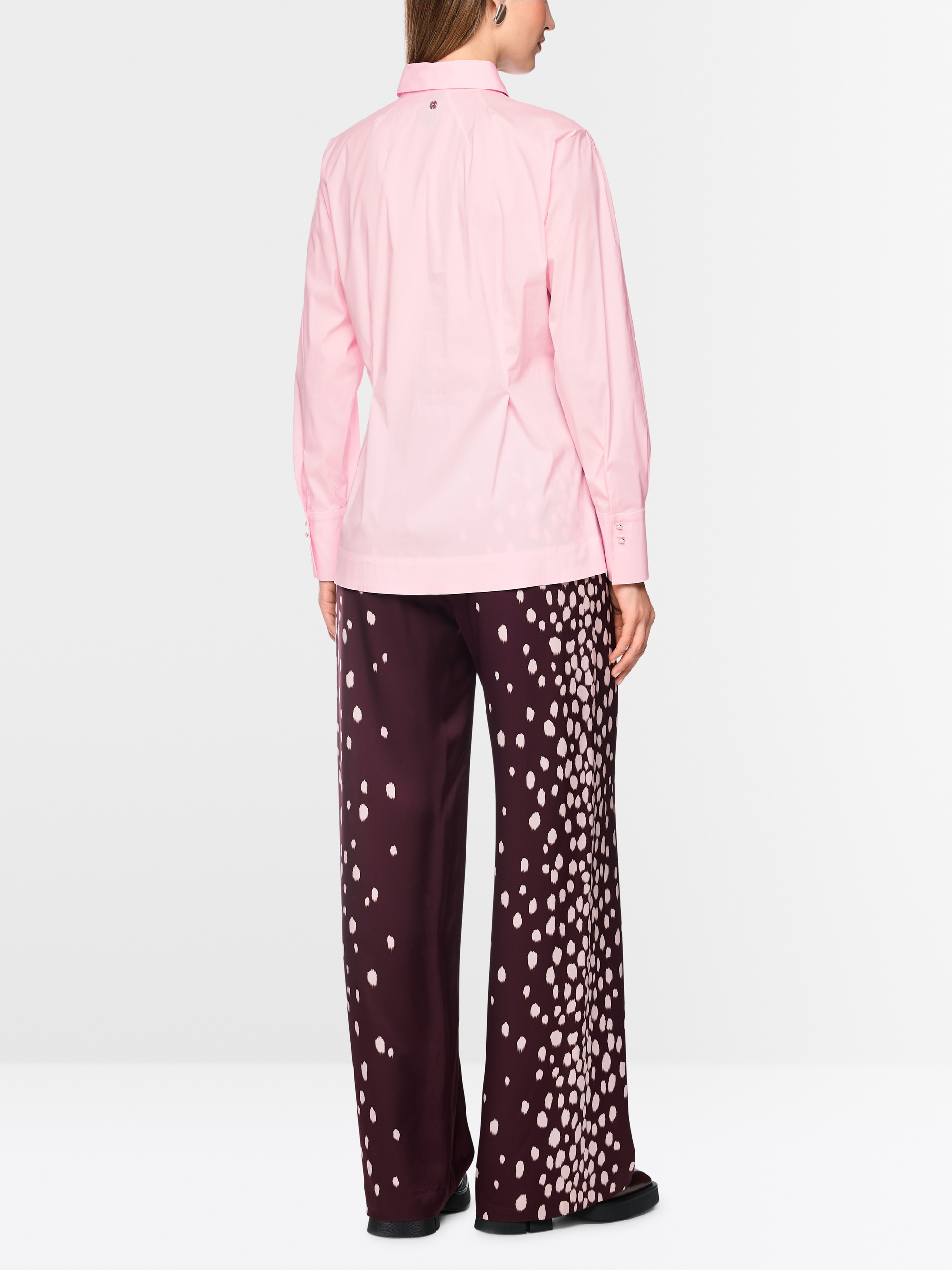 Stretch cotton blouse with seam details