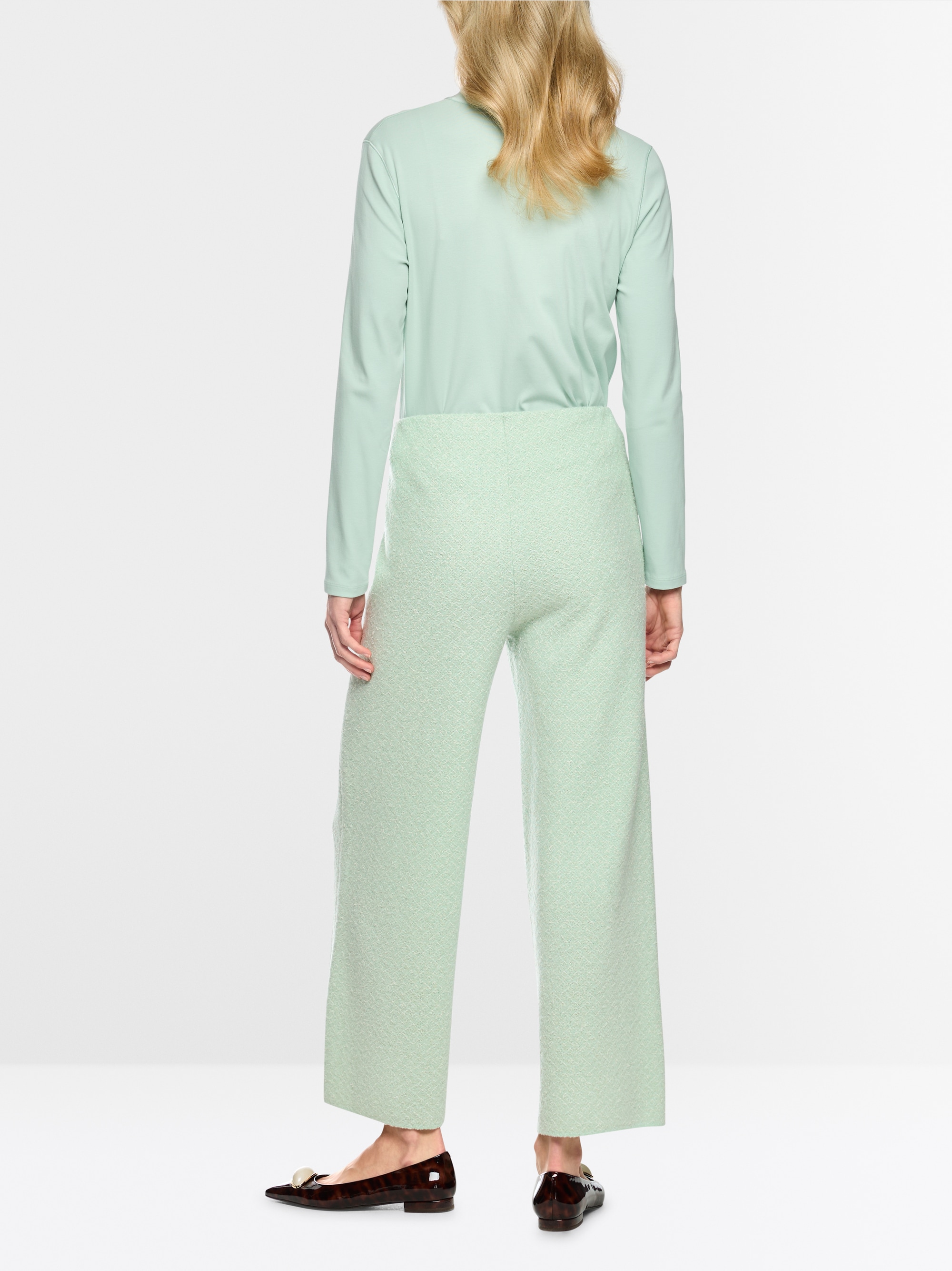 “Knitted in Germany” WELKOM trousers