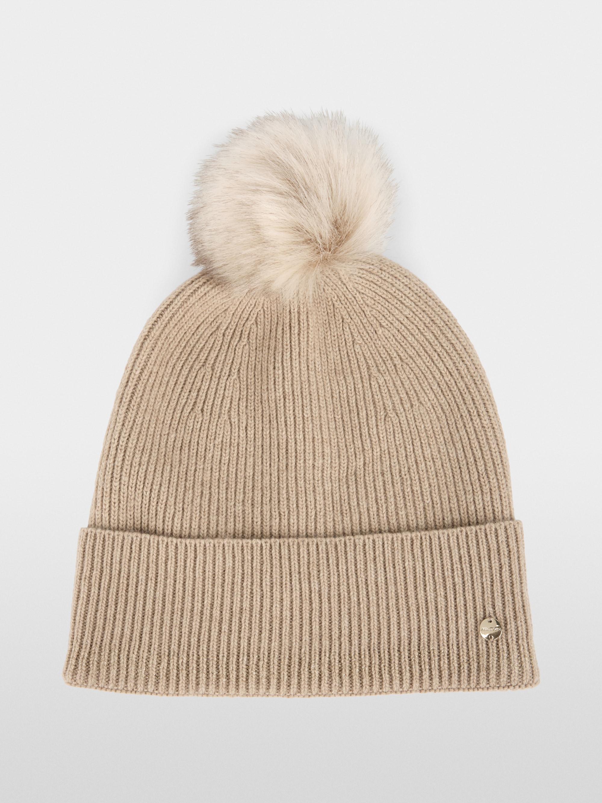 Knitted pom-pom hat