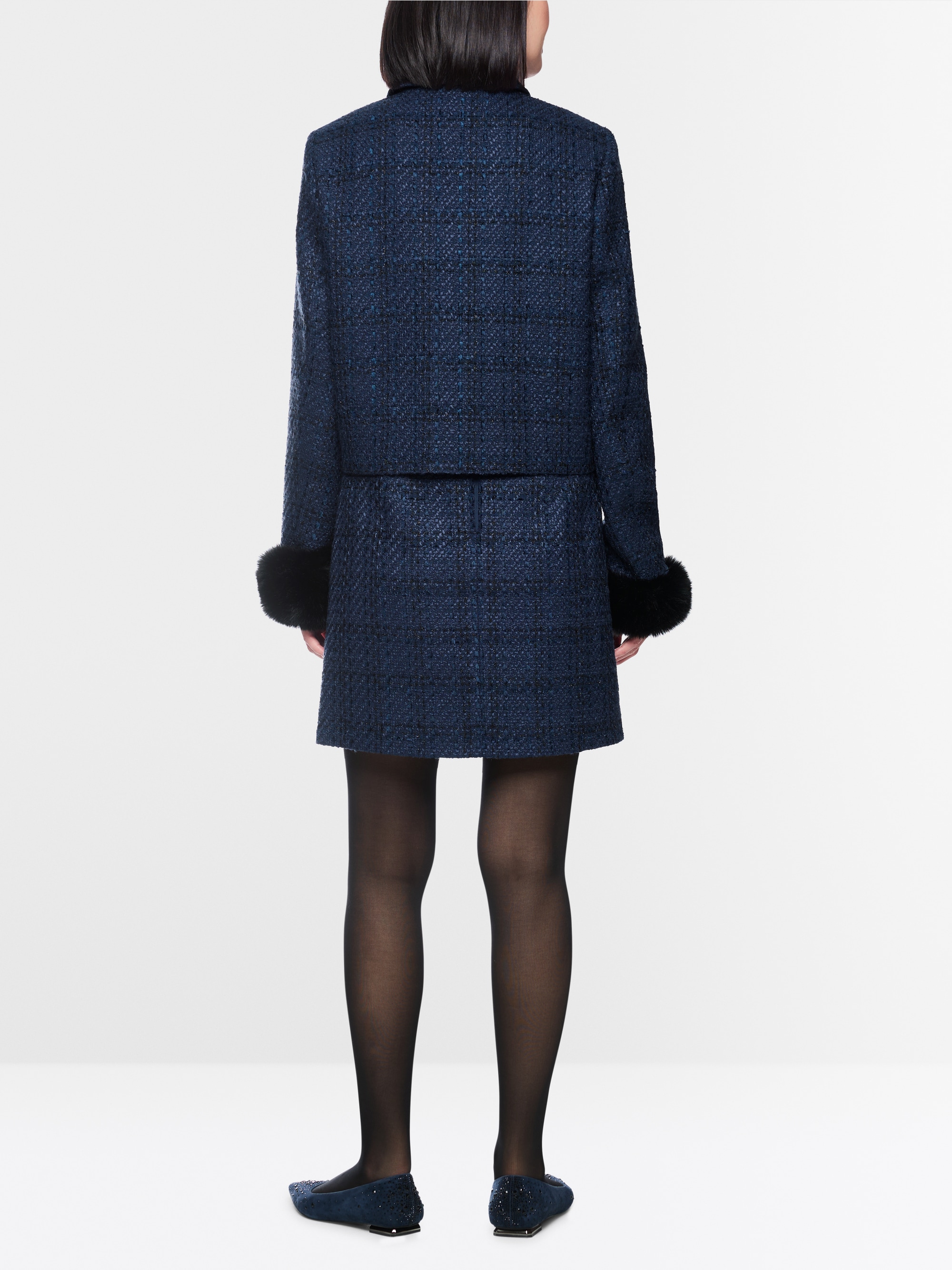 Jacket with detachable faux fur