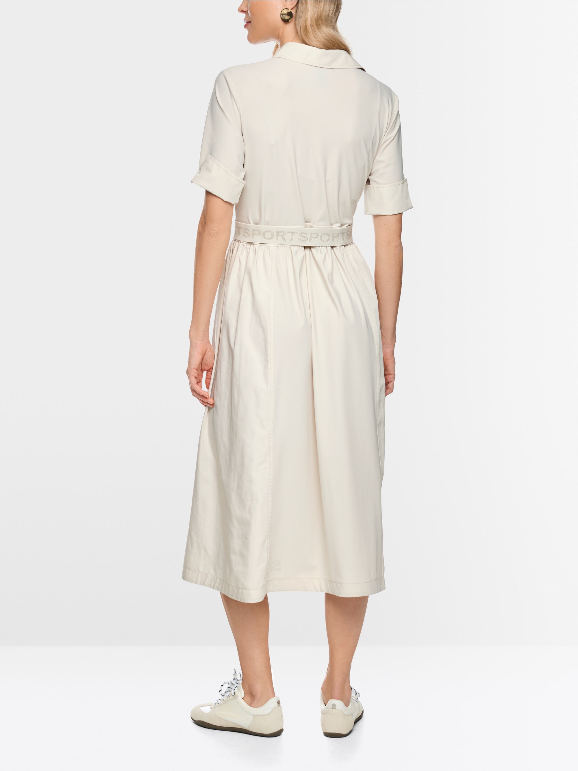 Robe mi-longue en tissu extensible