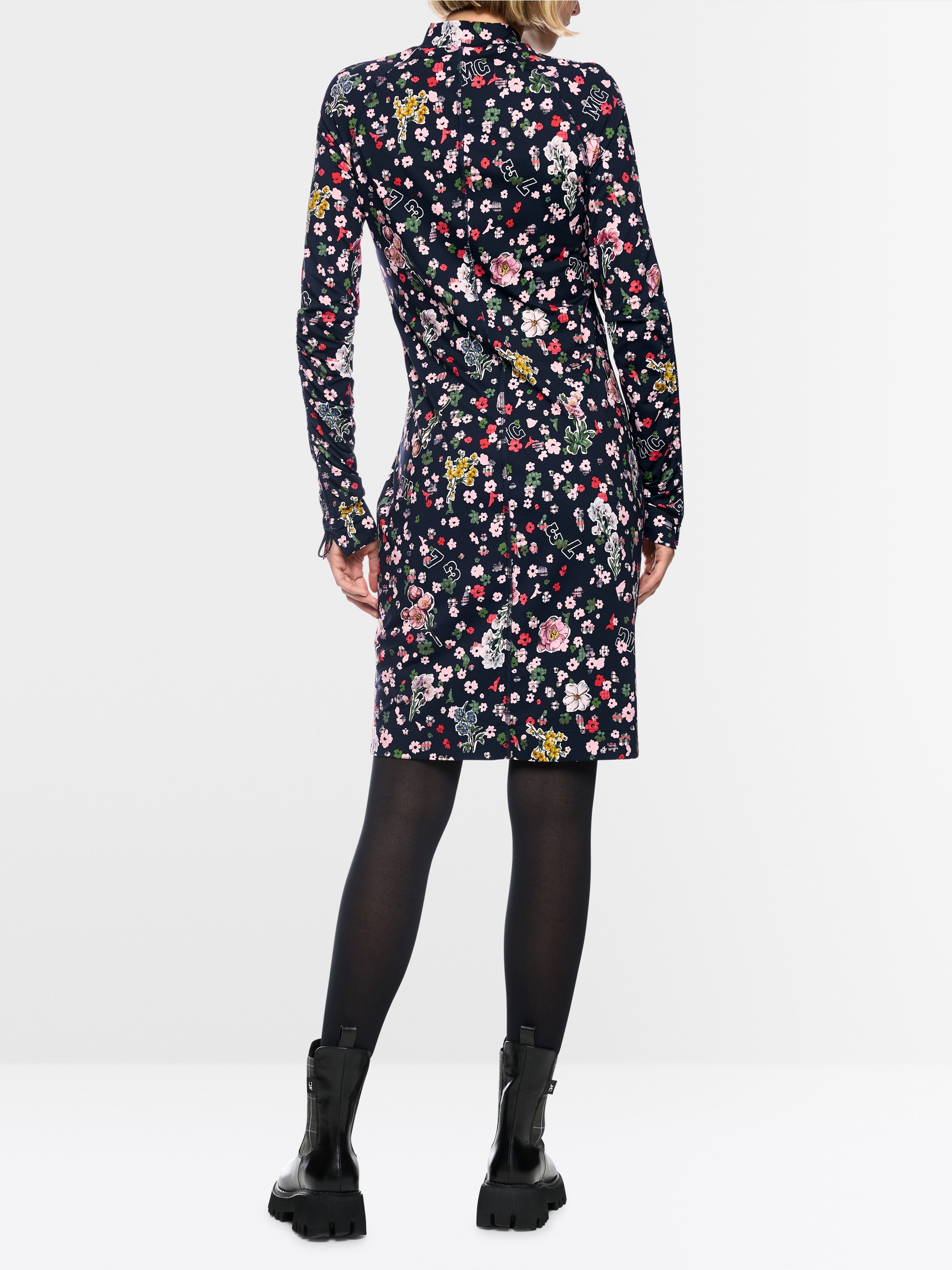 Robe à col roulé avec imprimé intégral
