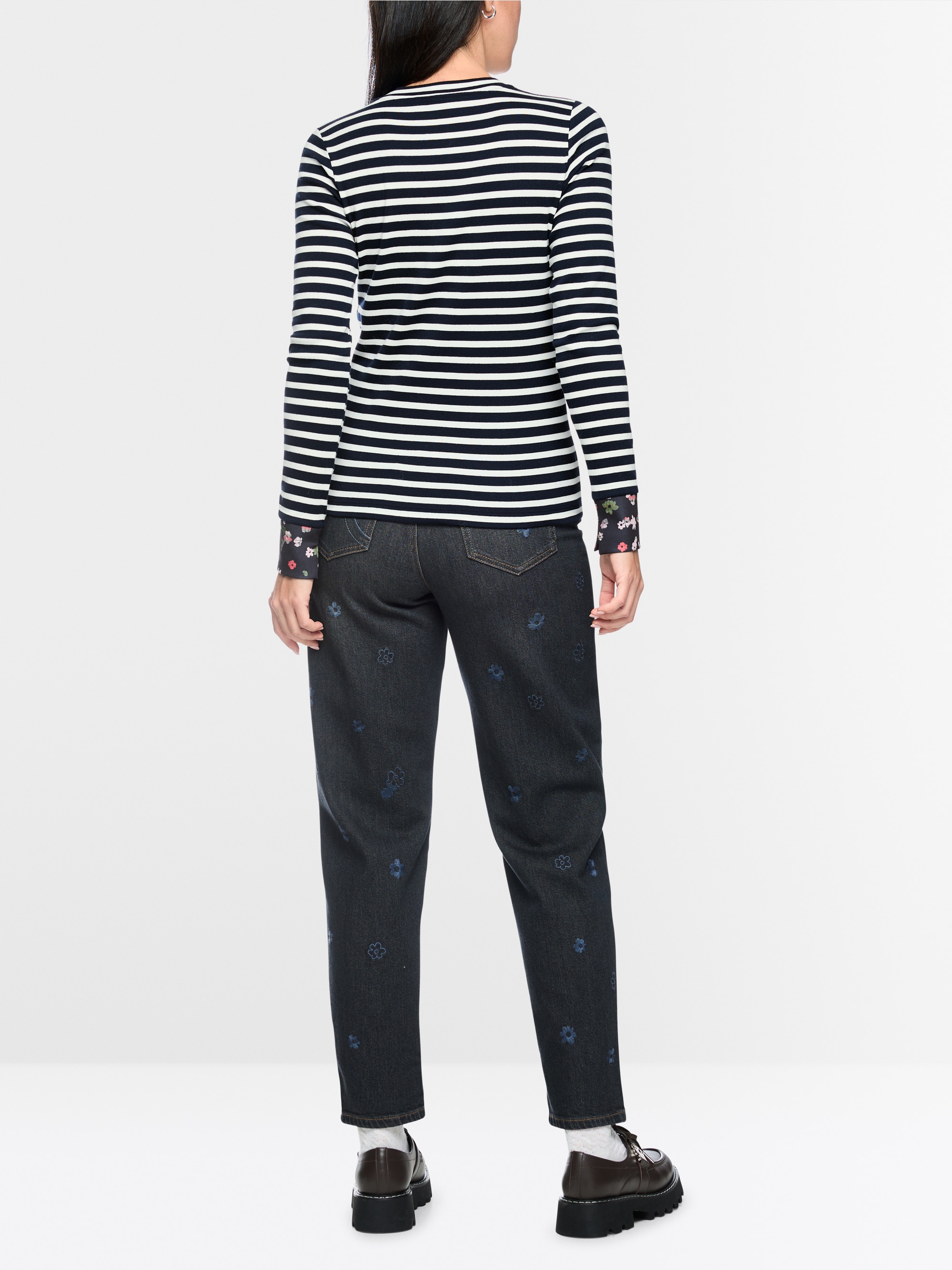 Long-sleeved shirt with striped look