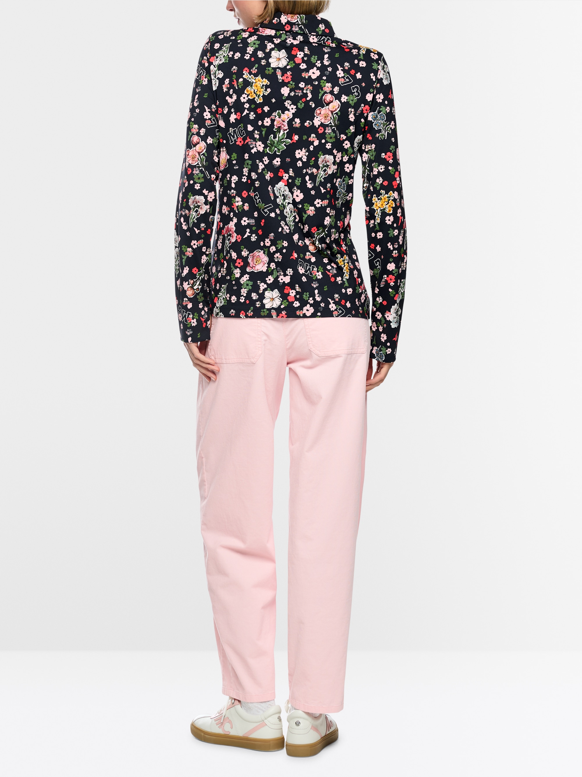 Blouse with all-over print