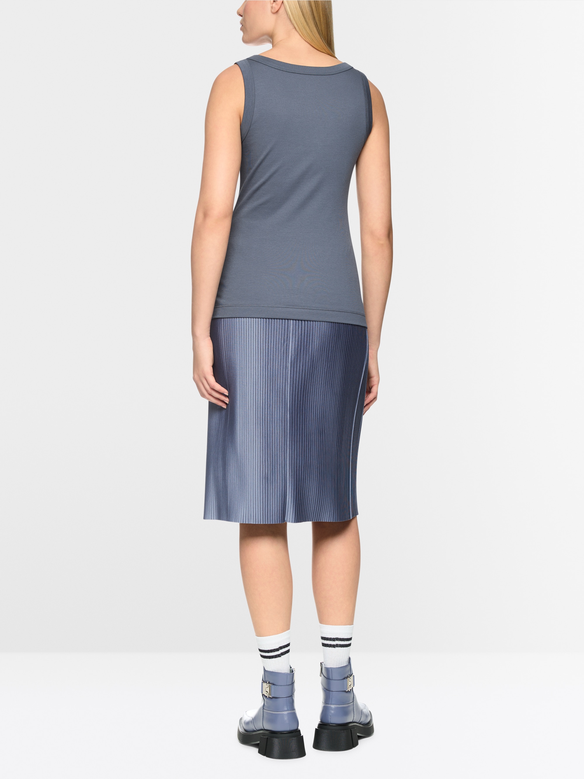 Basic stretch cotton top