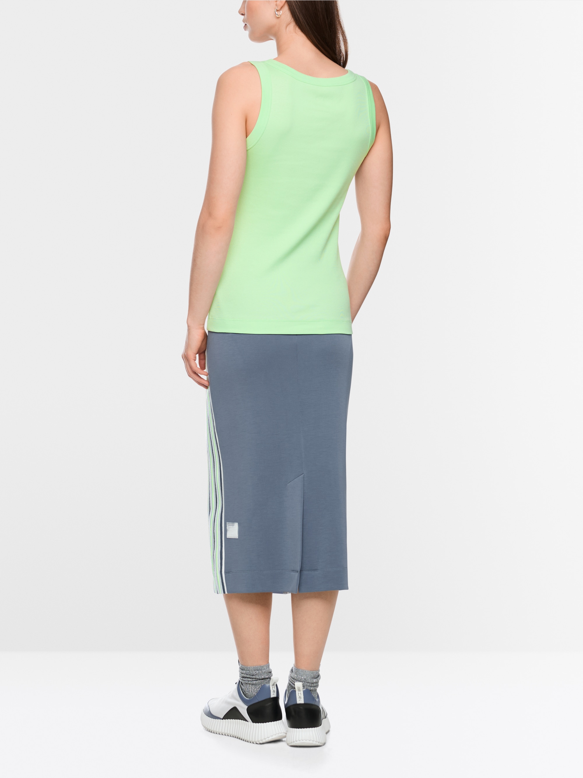 Basic stretch cotton top