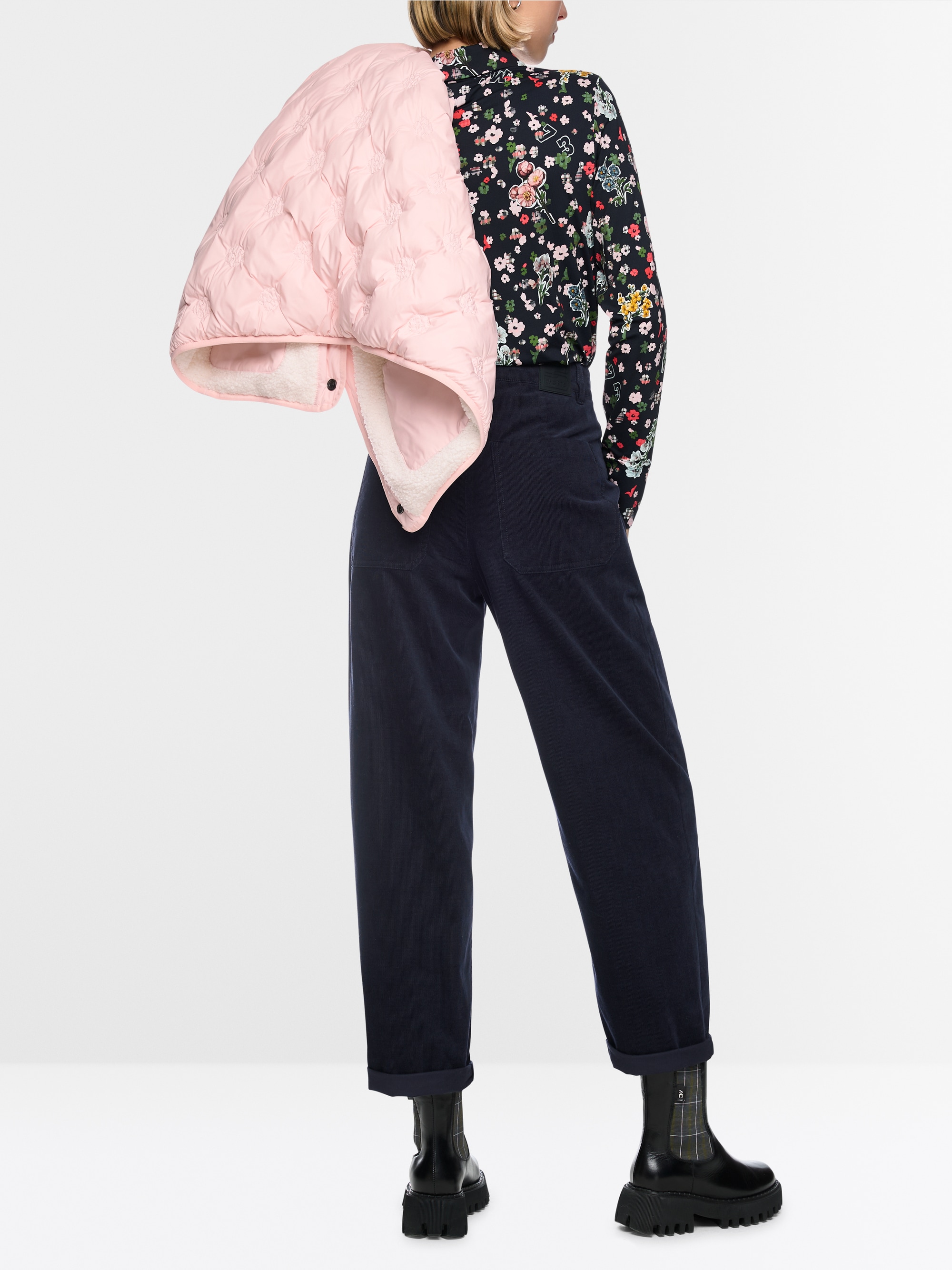 RUMA O-shape relaxed fit cord trousers