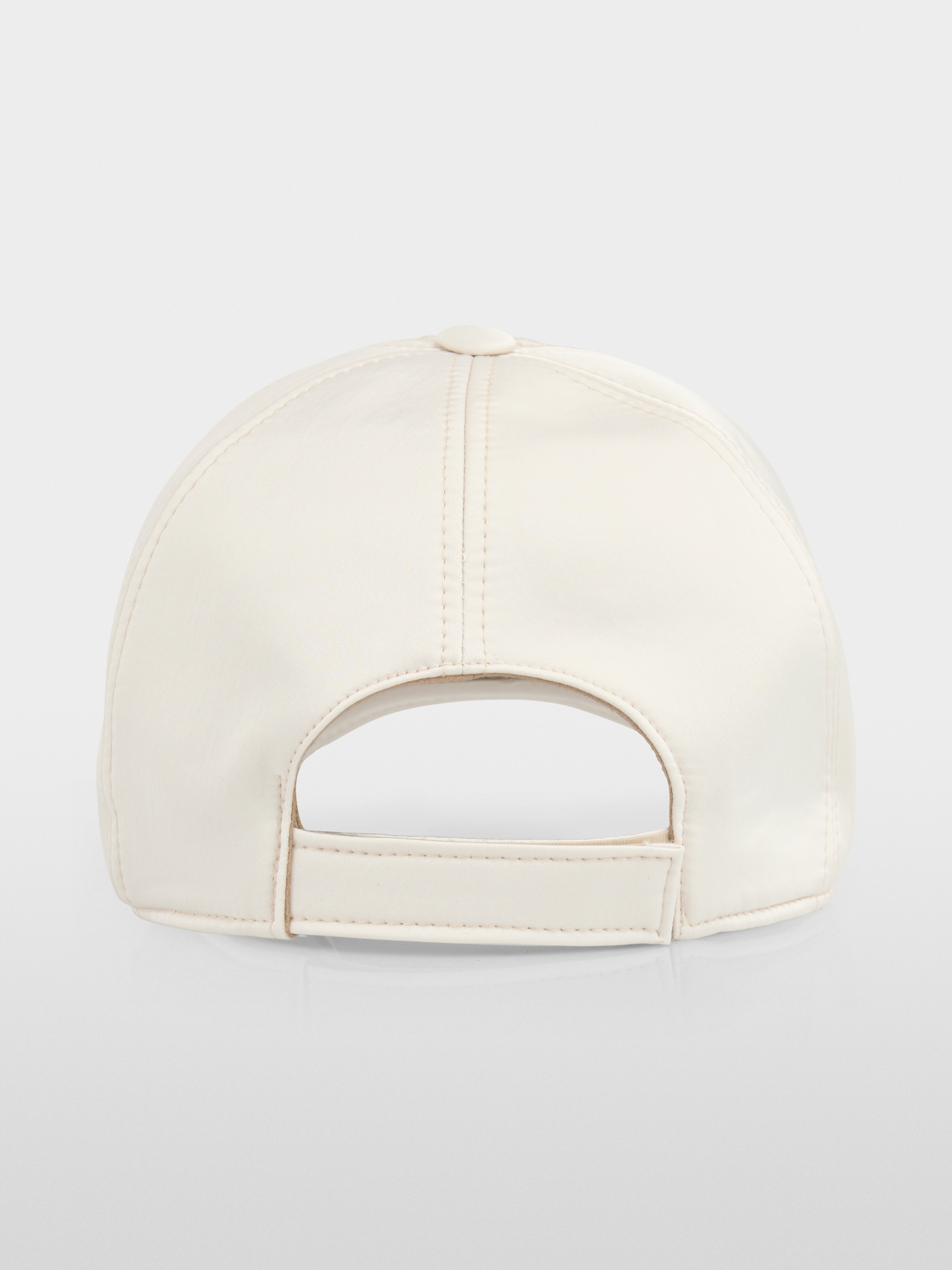 Casquette à visière avec surpiqûres