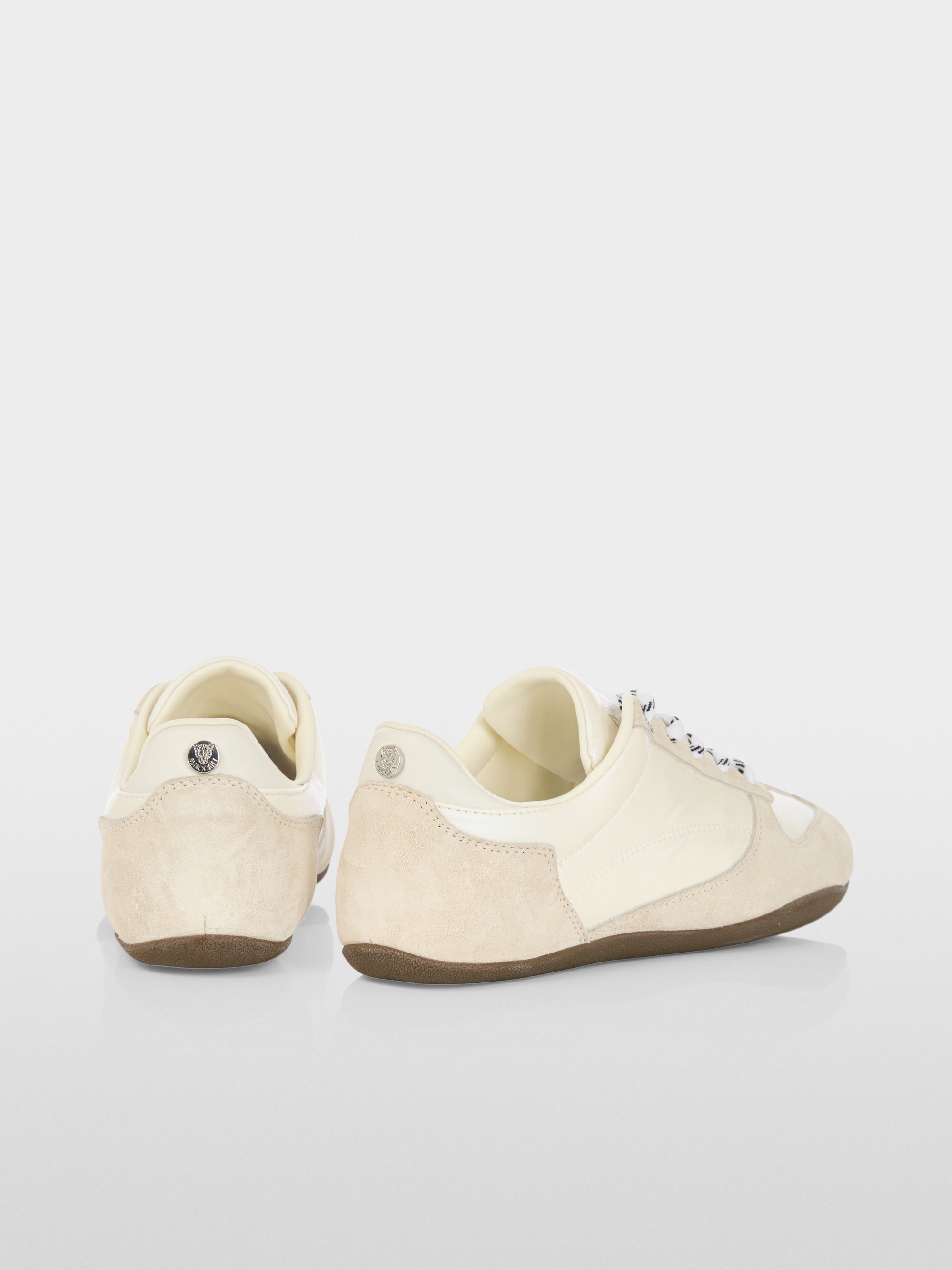 Baskets en nylon avec empiècements en cuir velours