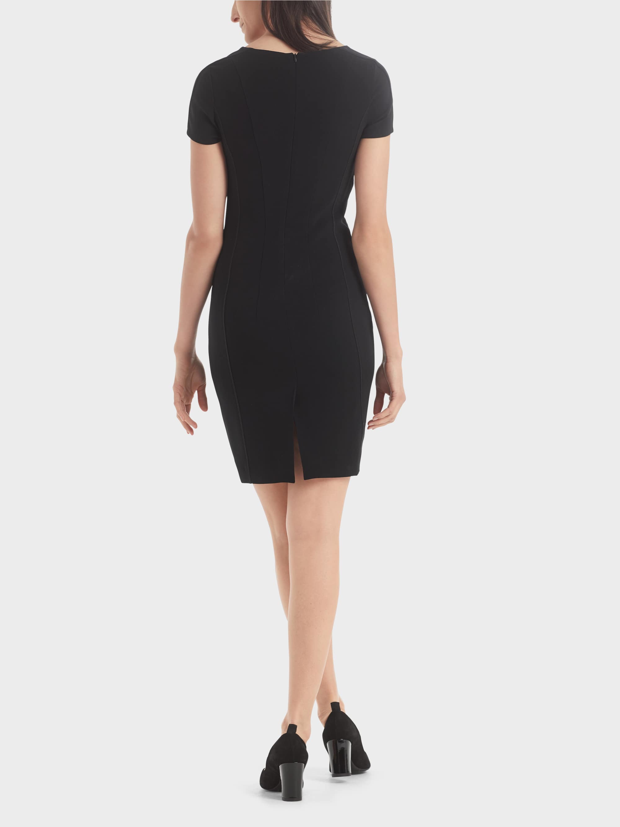 Robe à fronces latérales