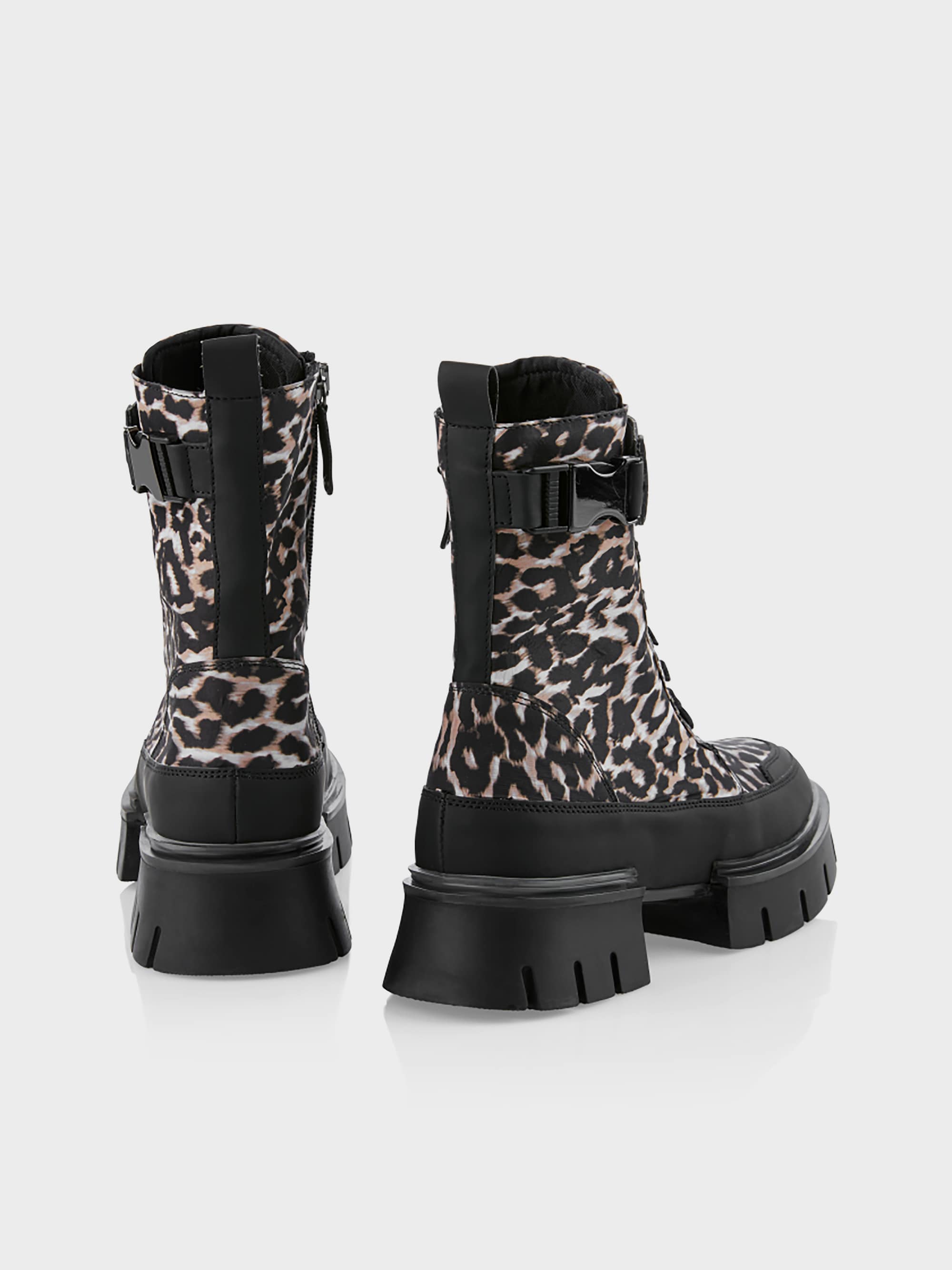 Vegan leopard boots with combat sole 