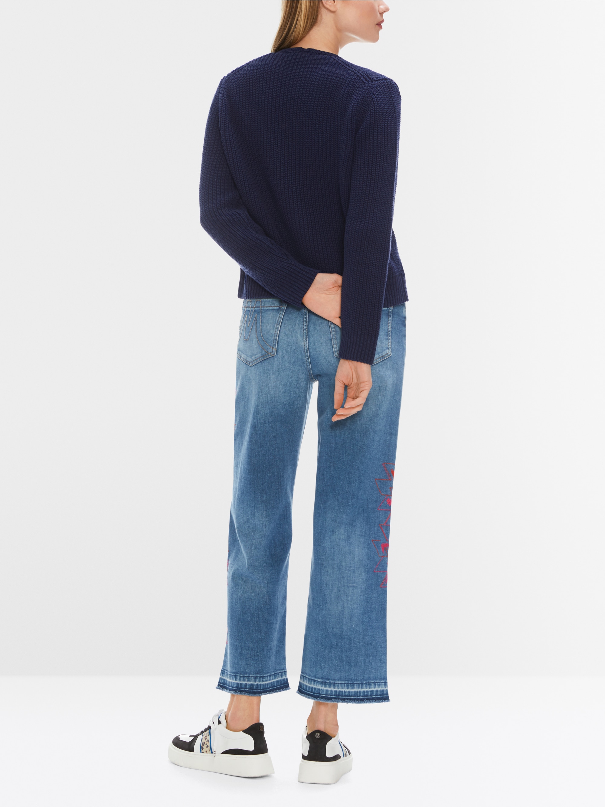 Ribbed cardigan knitted in Germany