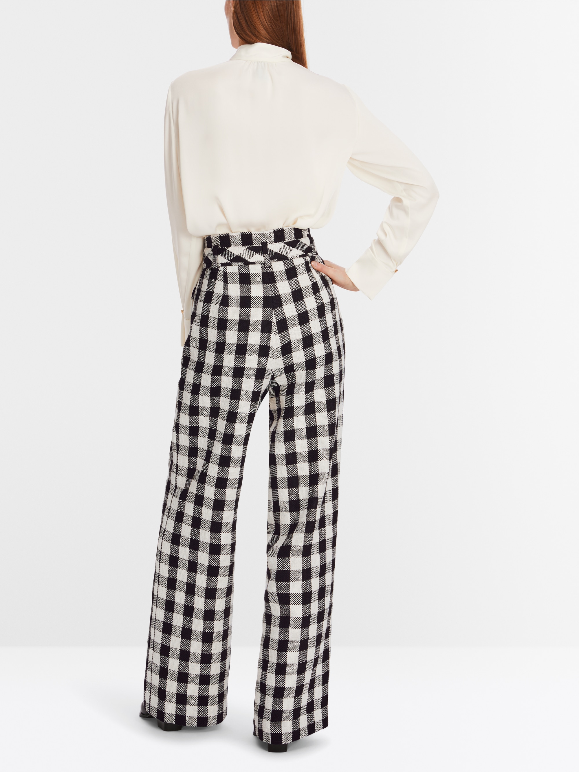 Model WEIDA - paperbag broek