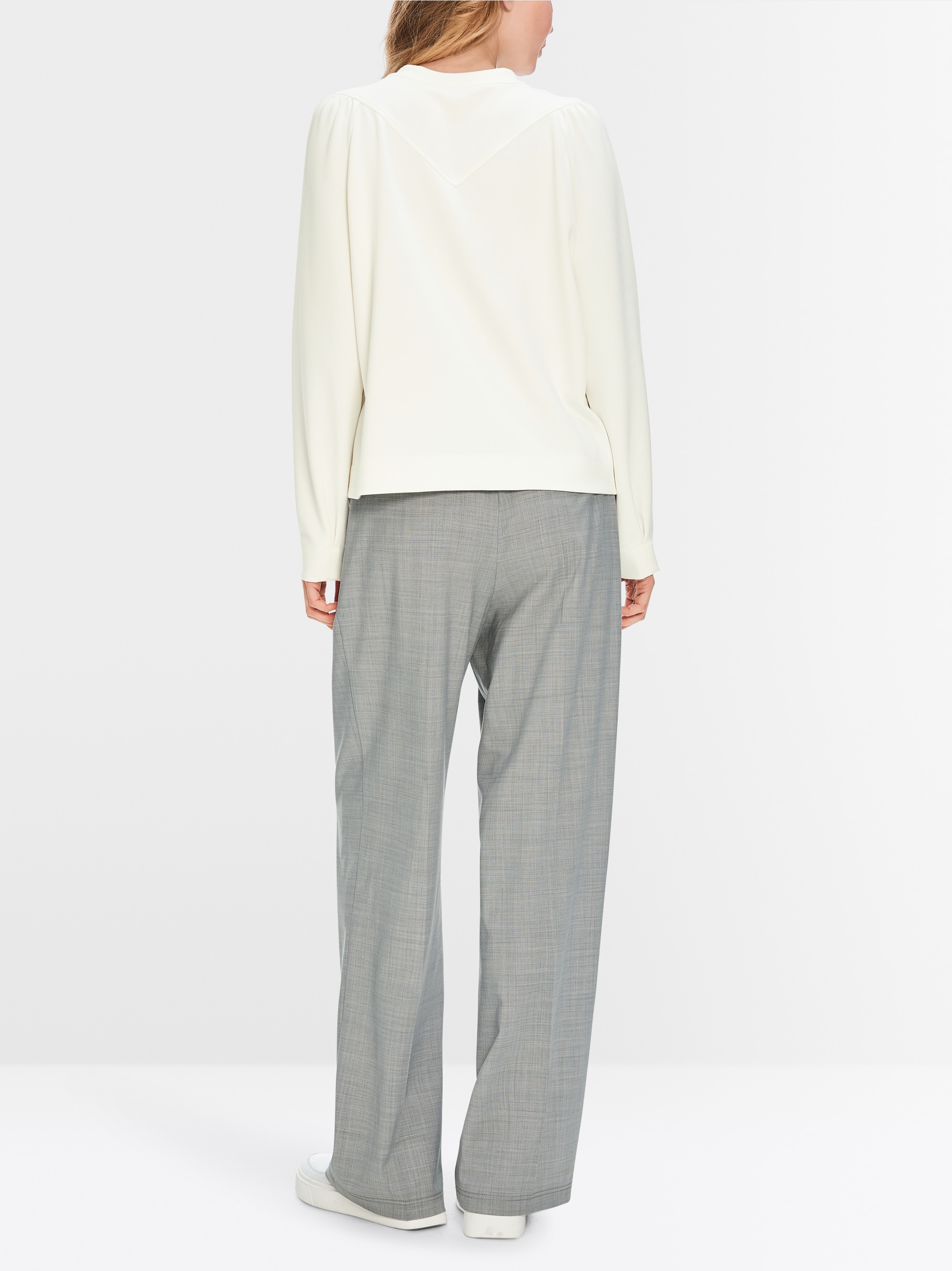 Sweat-shirt féminin avec empiècement aux épaules