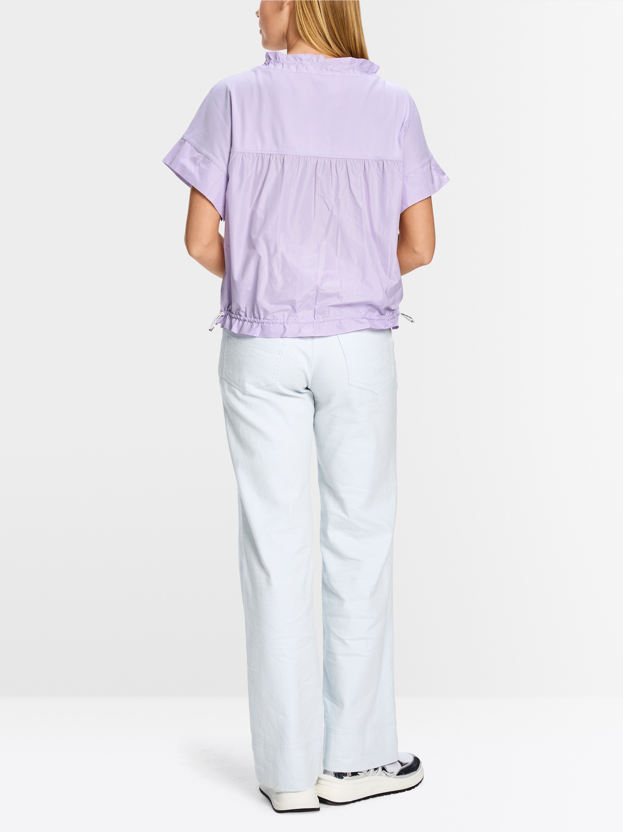 Casual T-shirt with drawstring