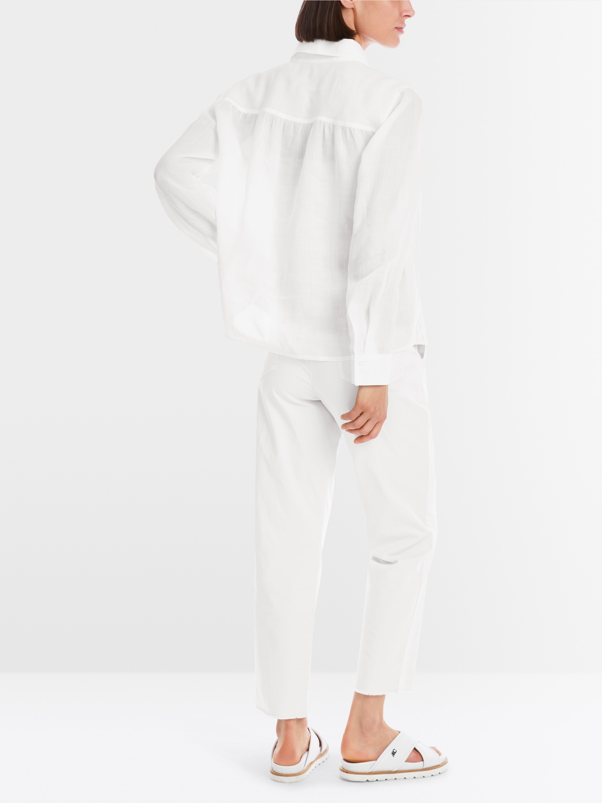 Slip-on blouse made of delicate ramie