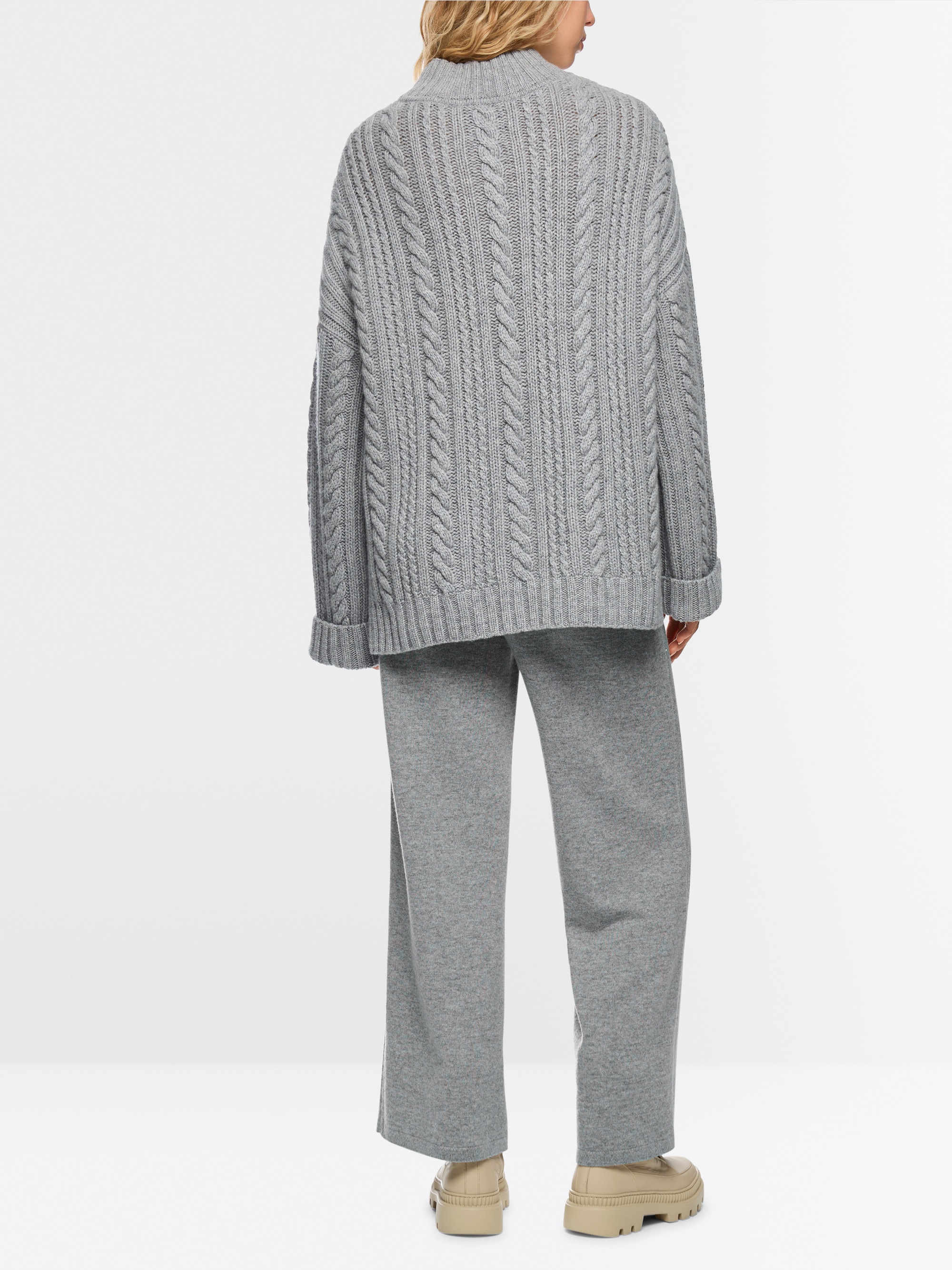 Zopfstrickpullover Knitted in Germany