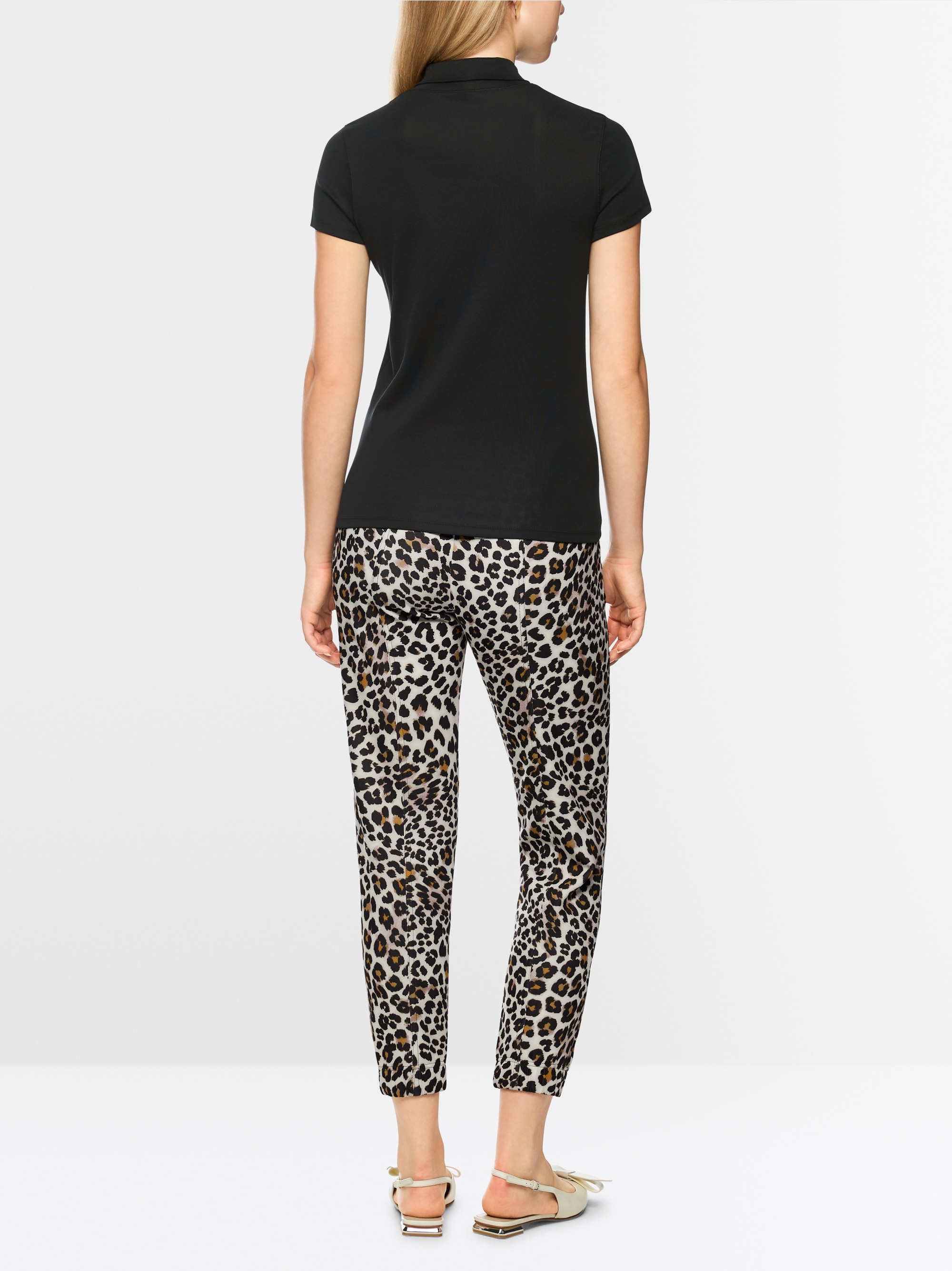 Tee-shirt col roulé fendu