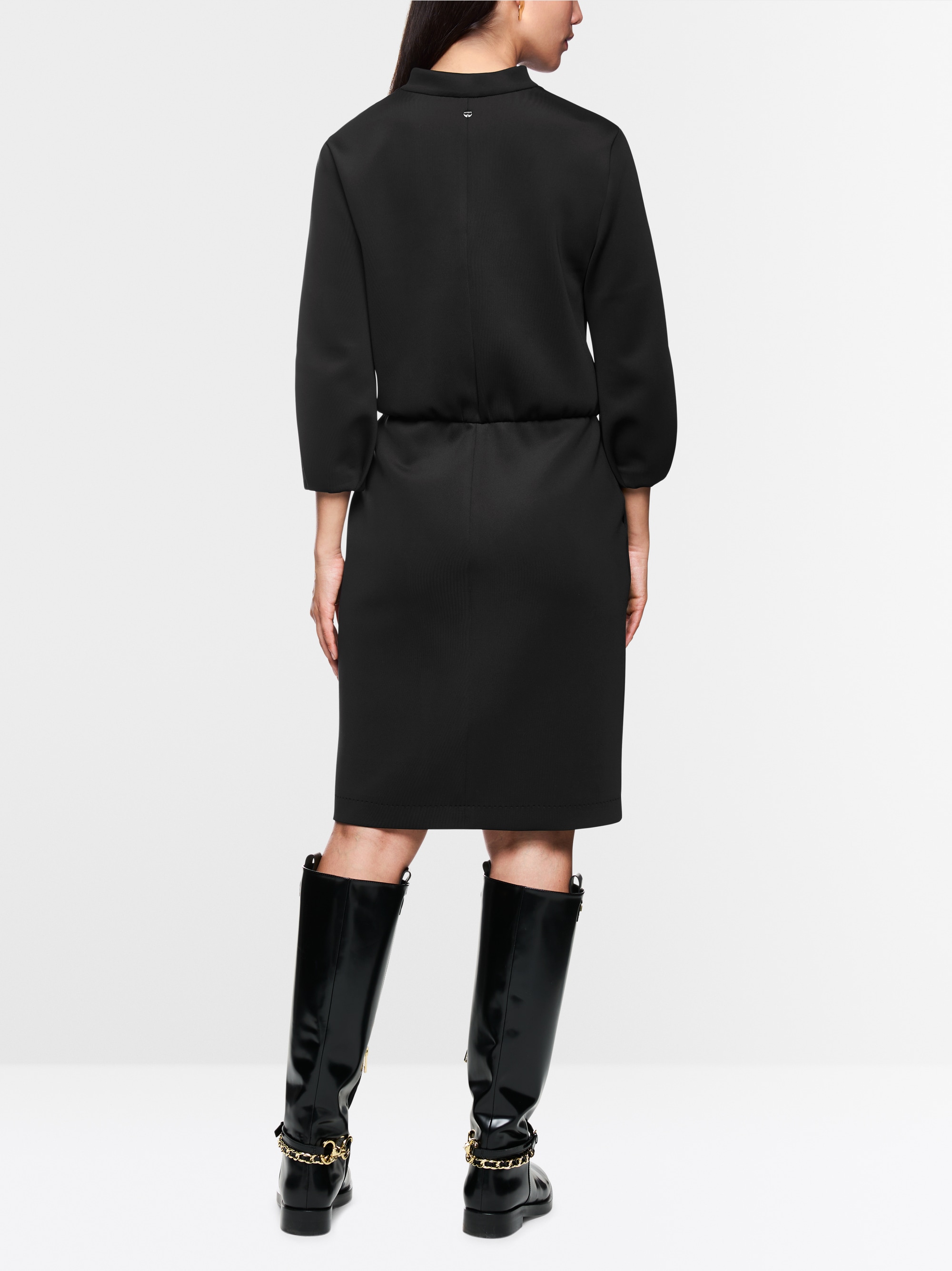 Robe chic en scuba