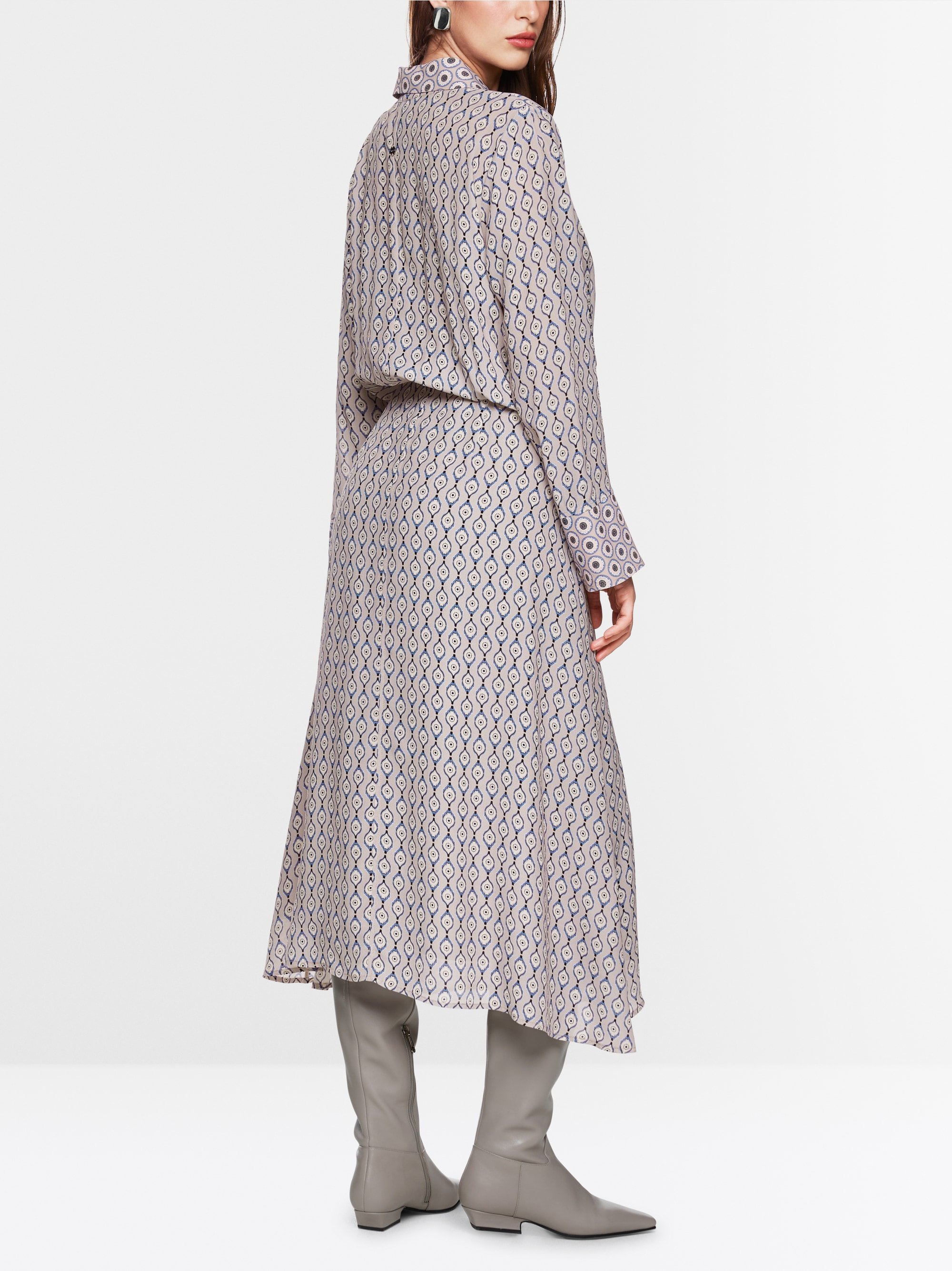 Langes Blusenkleid