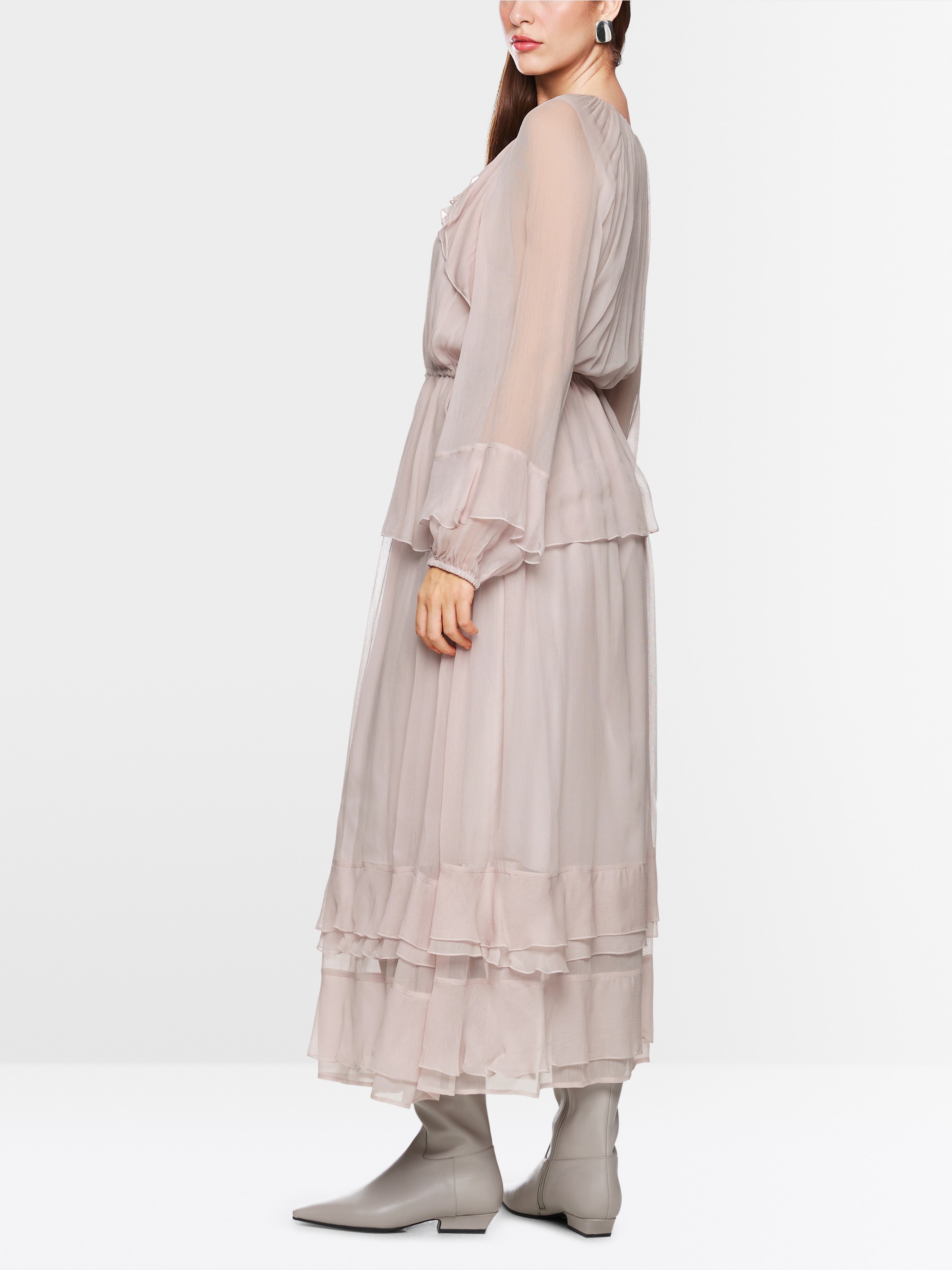 Robe longue à volants