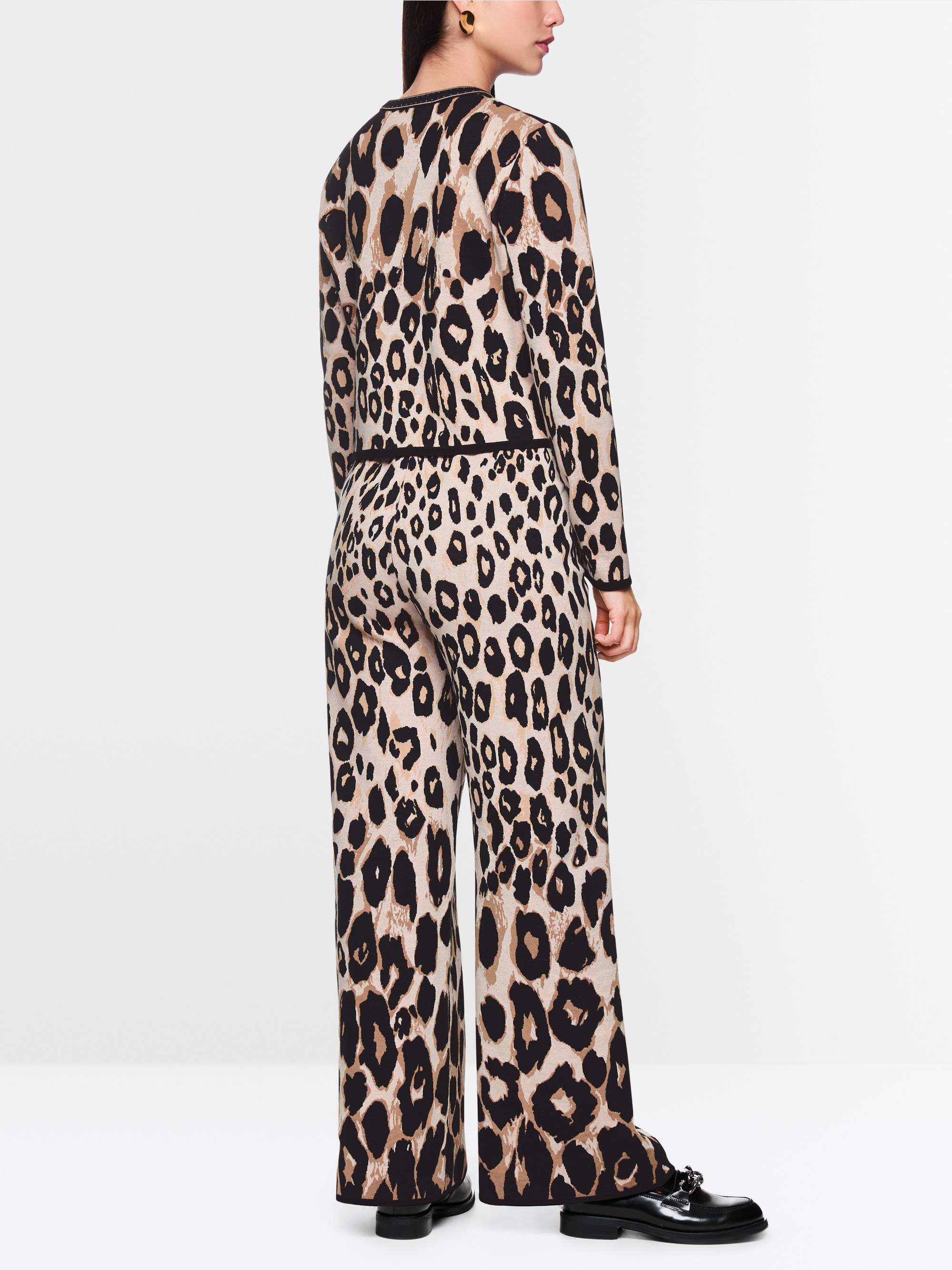 Cardigan cropped imprimé léopard tricoté en Allemagne