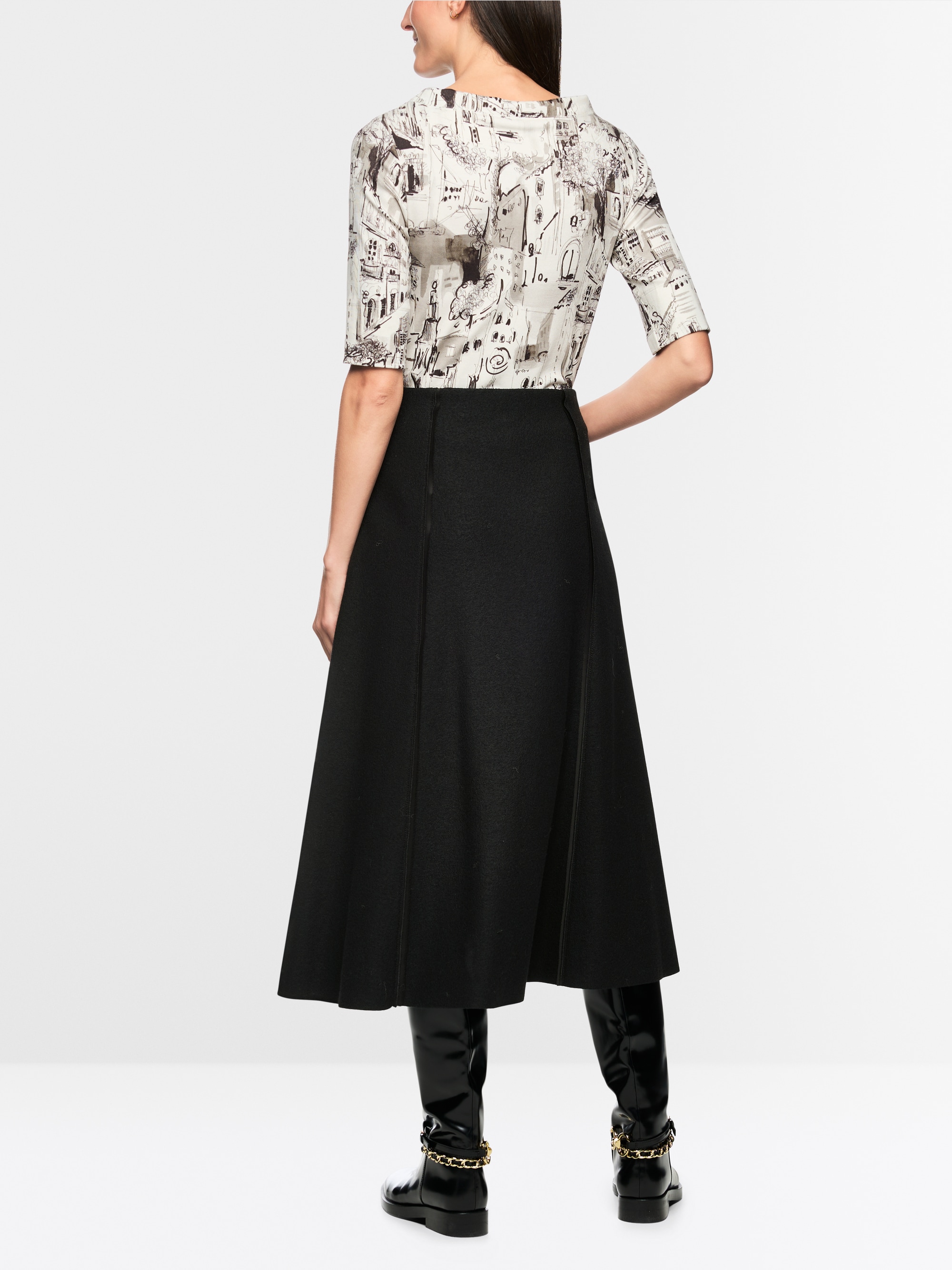 Vilten rok Knitted in Germany
