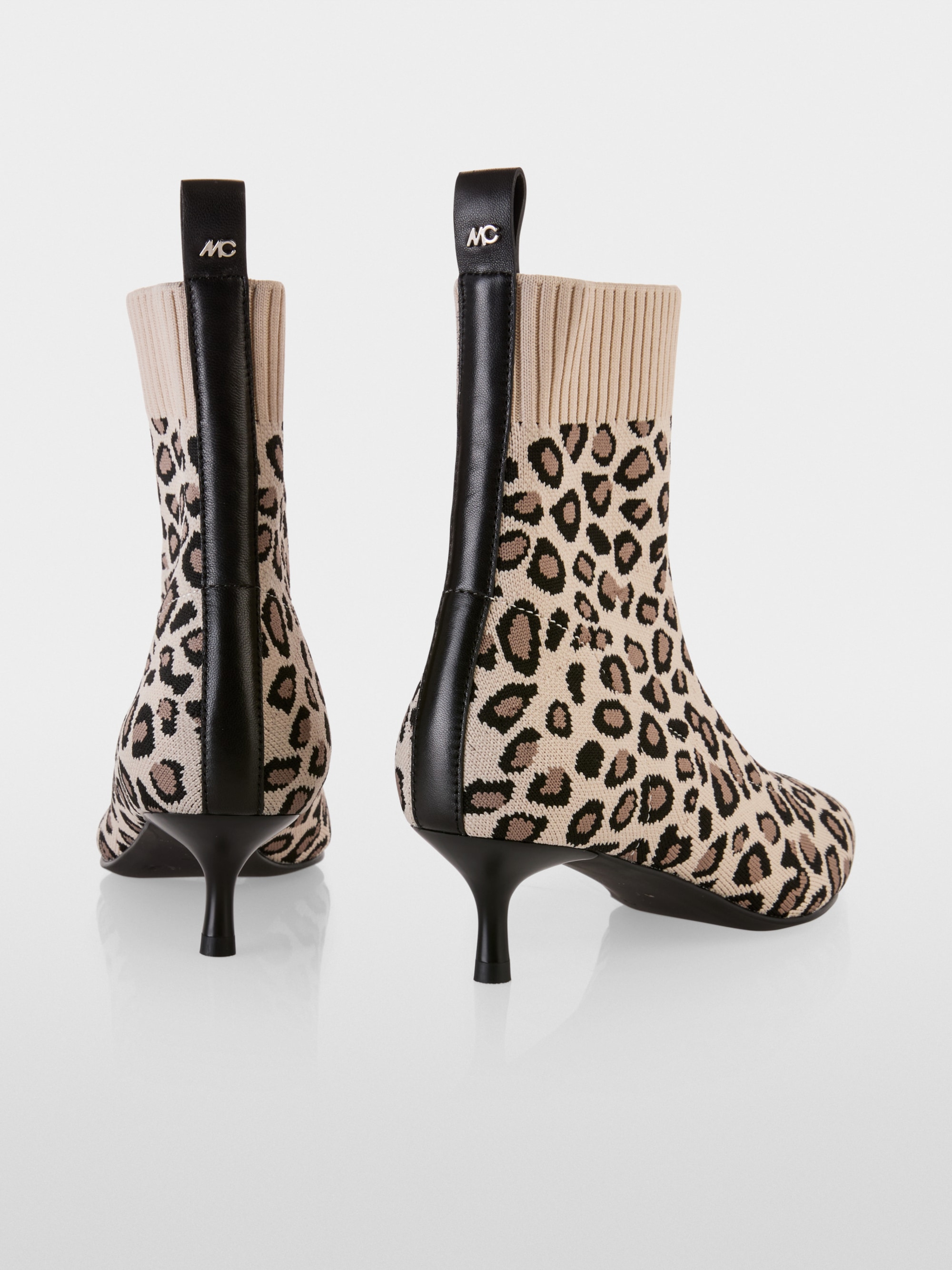Bottines tricotées à motif léopard