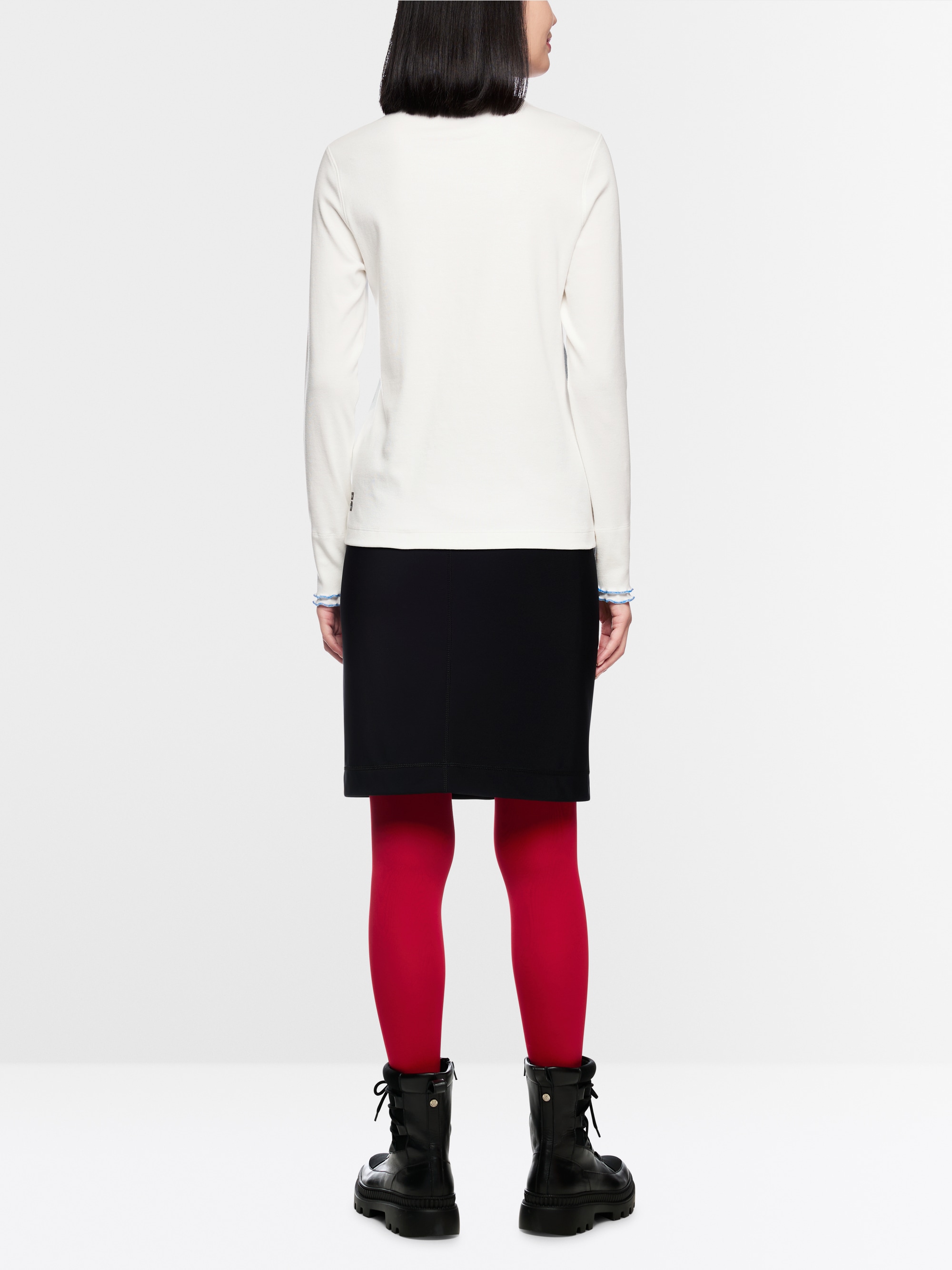 Long-sleeved shirt with turtleneck