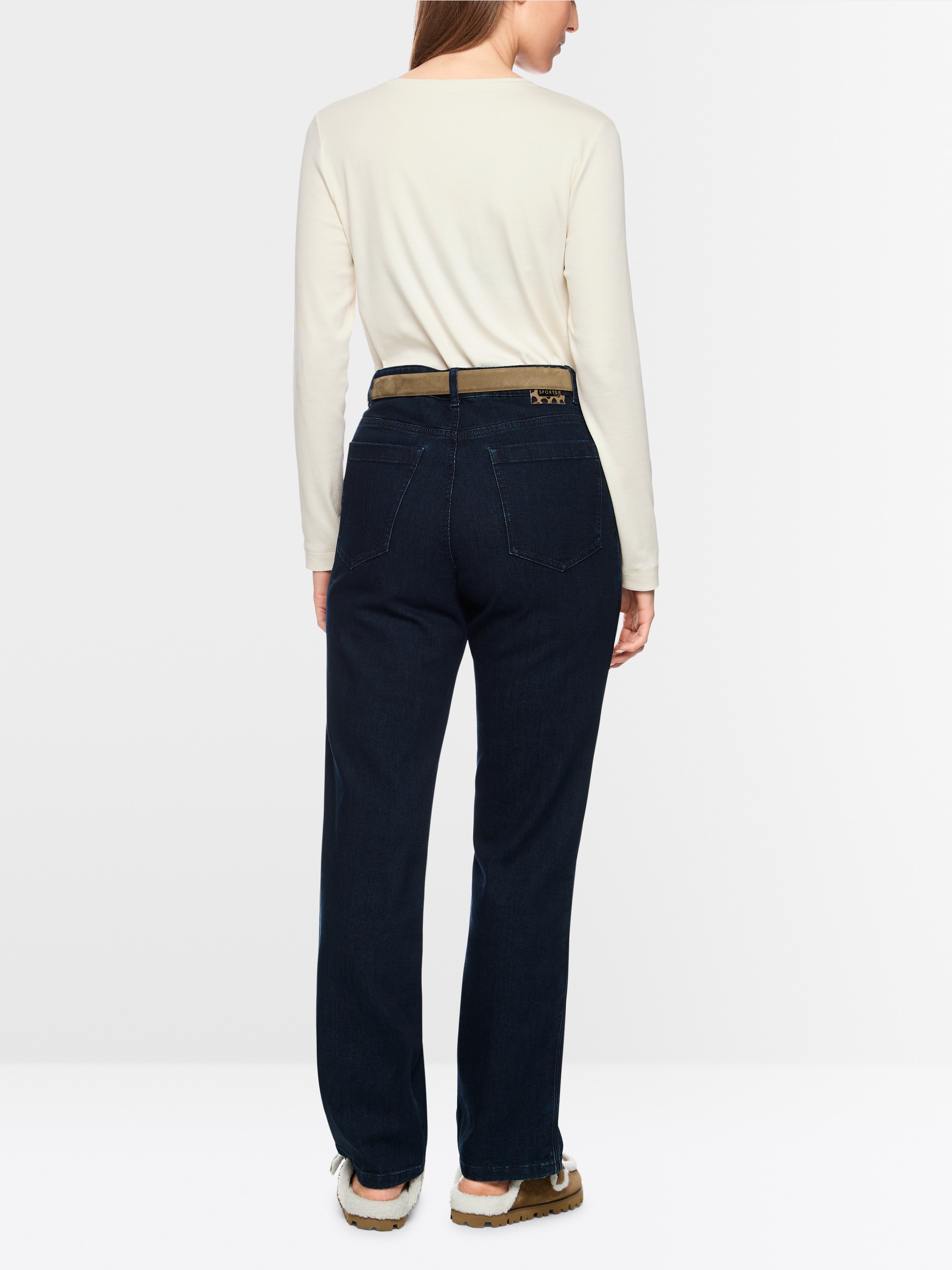 Classic plain long-sleeved shirt