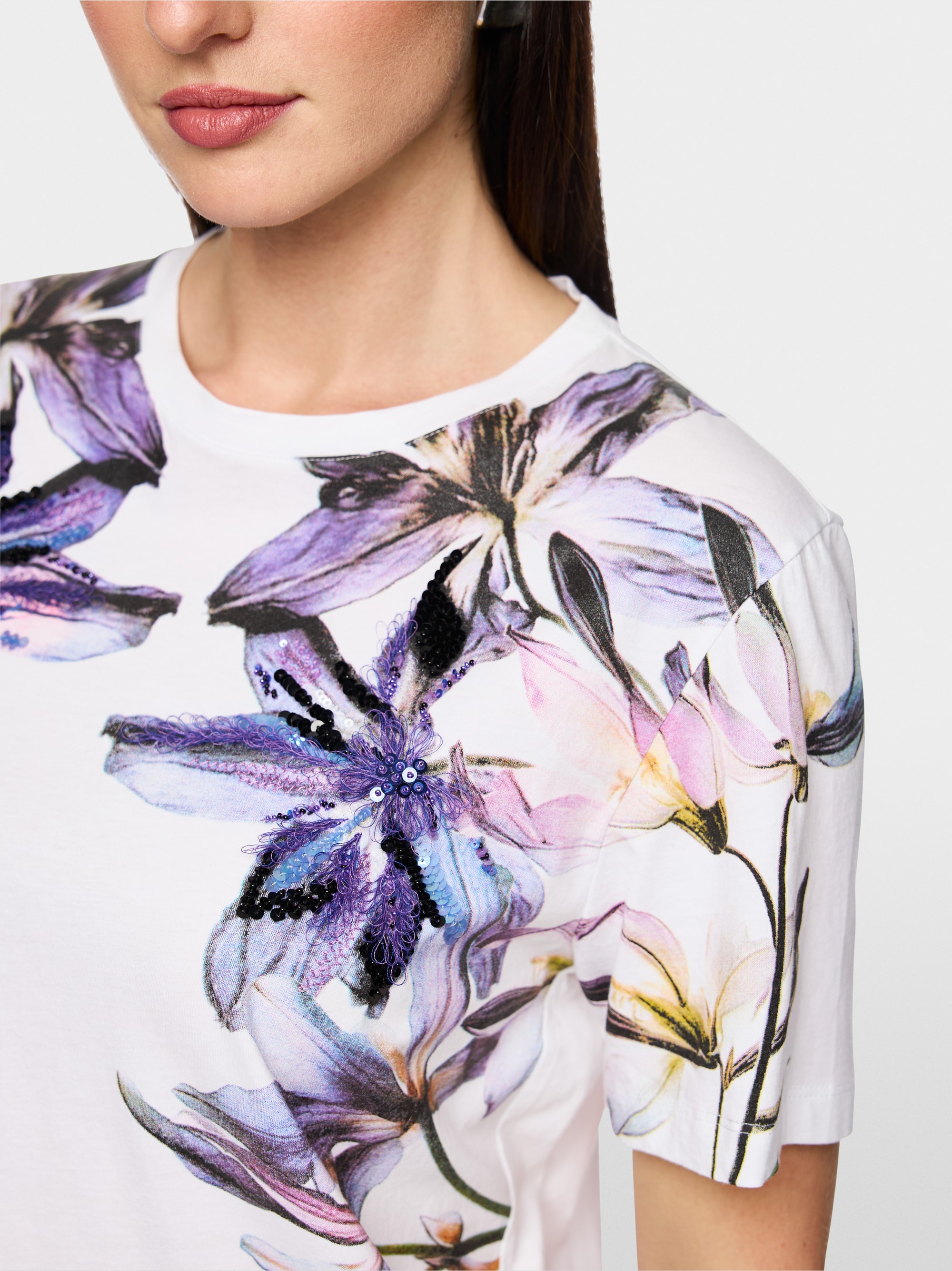 T-shirt à manches courtes avec imprimé lys