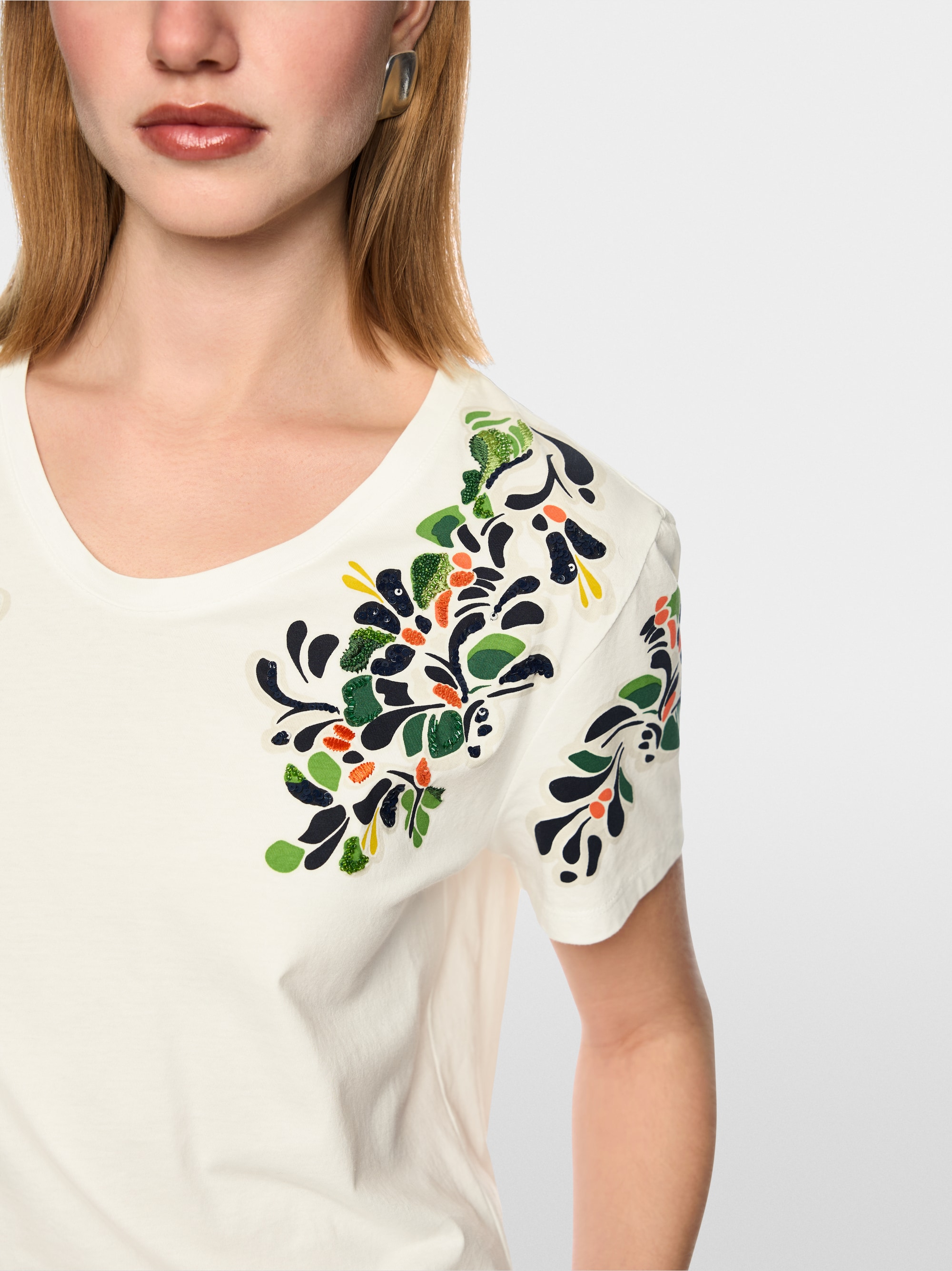 Shirt with hibiscus print and sequins