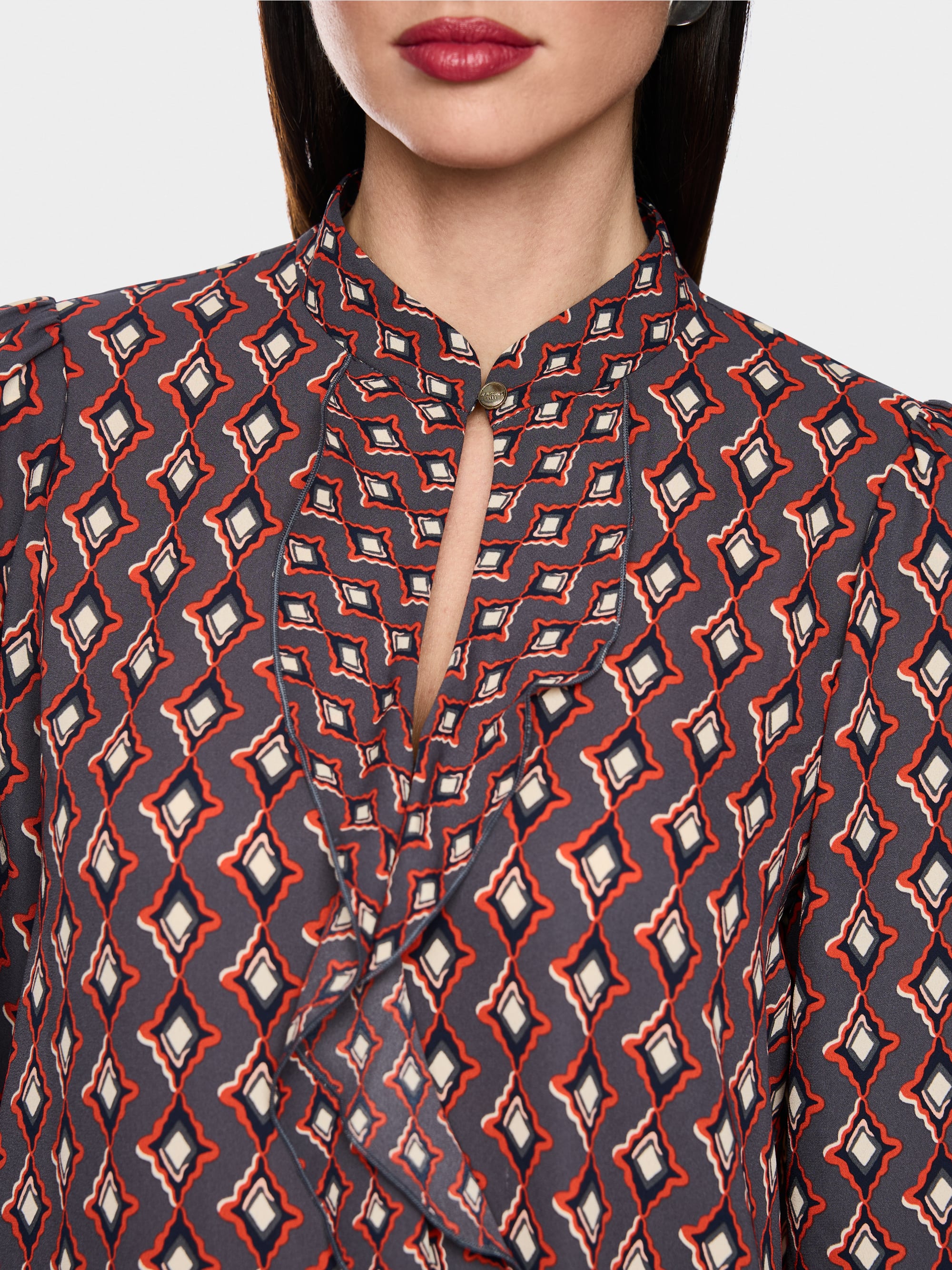 Flowing blouse ‘Rethink Together’