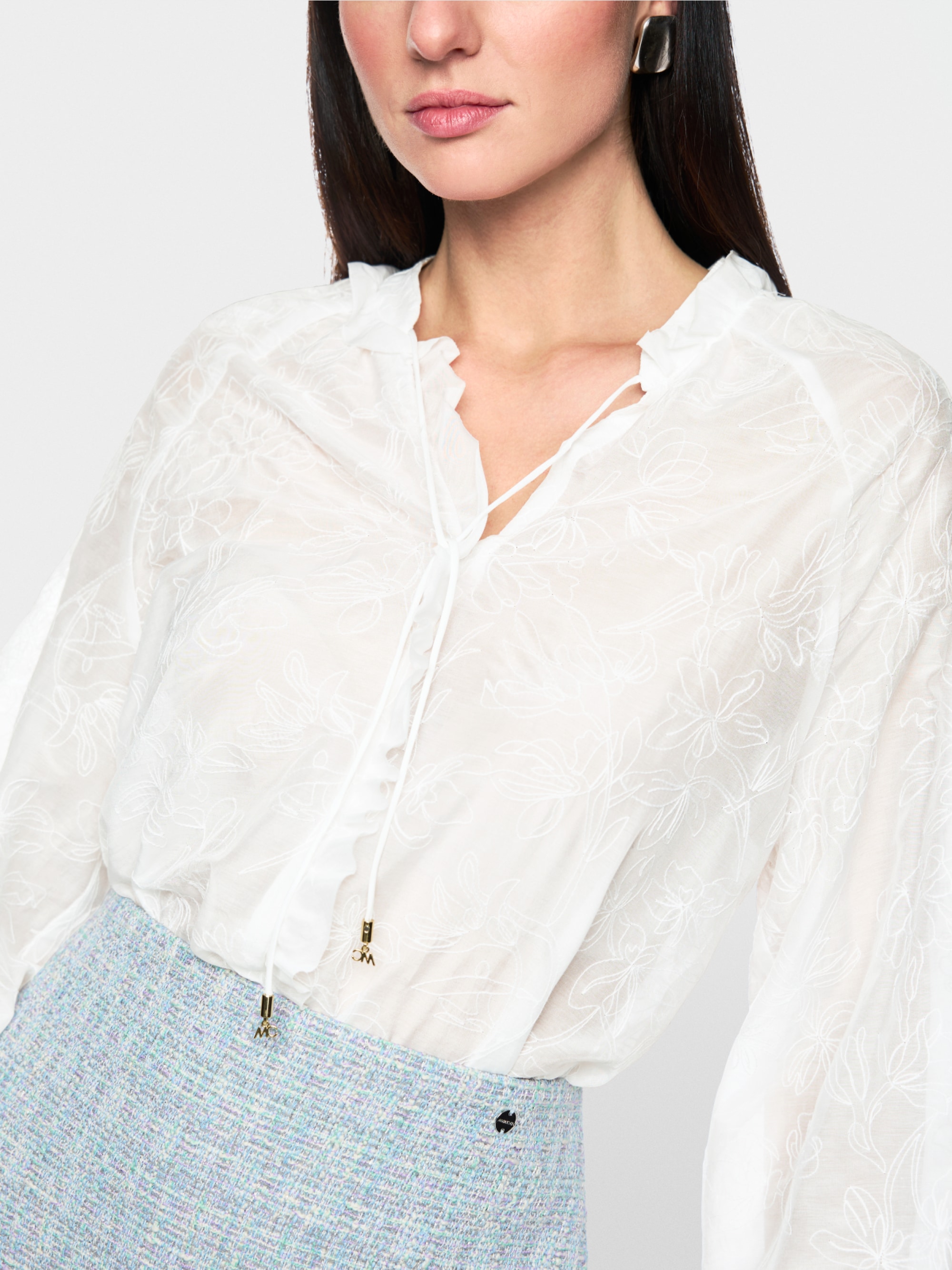 Light tunic with embroidery & ruffles