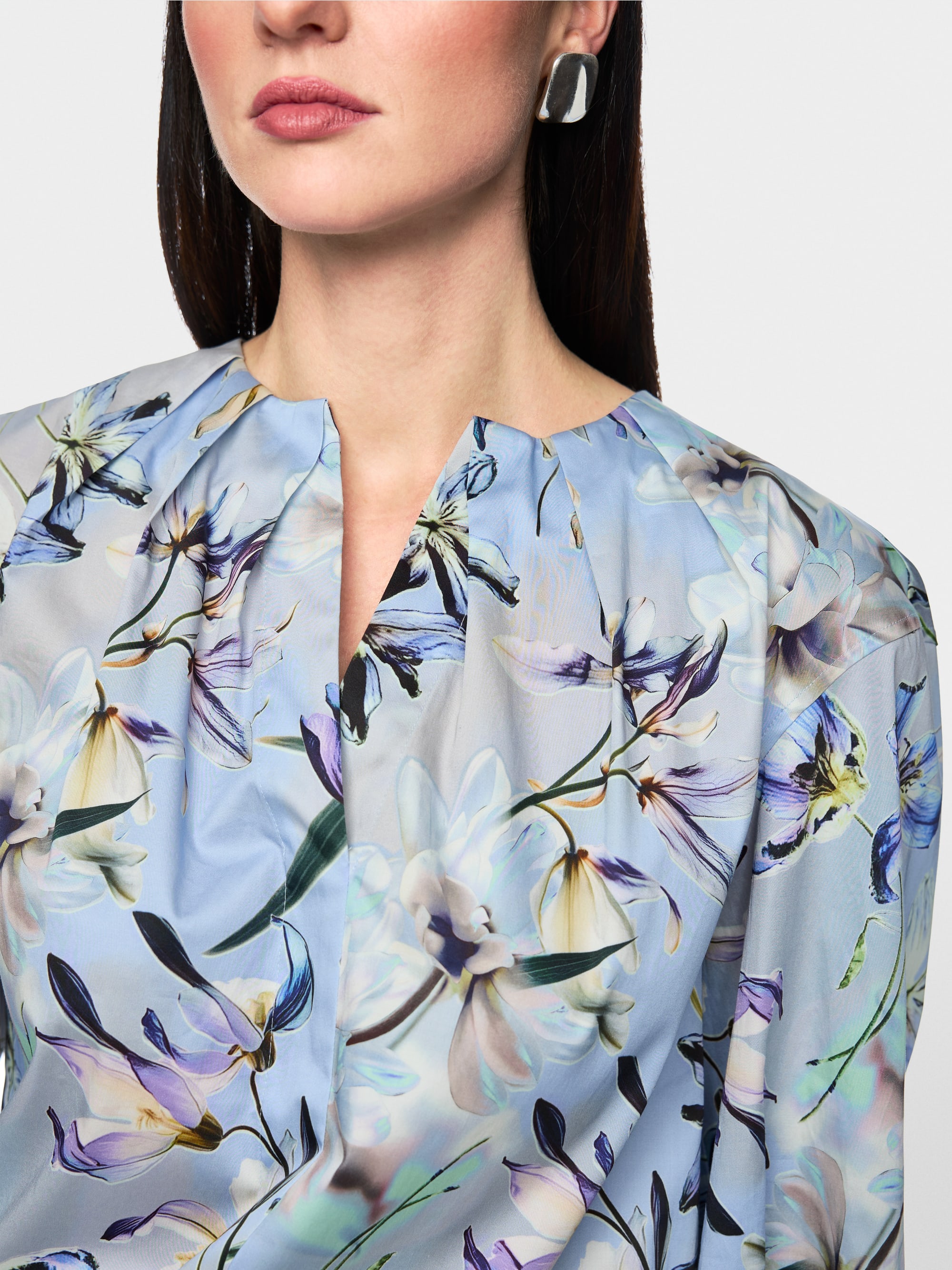 Blouse with all-over lily print
