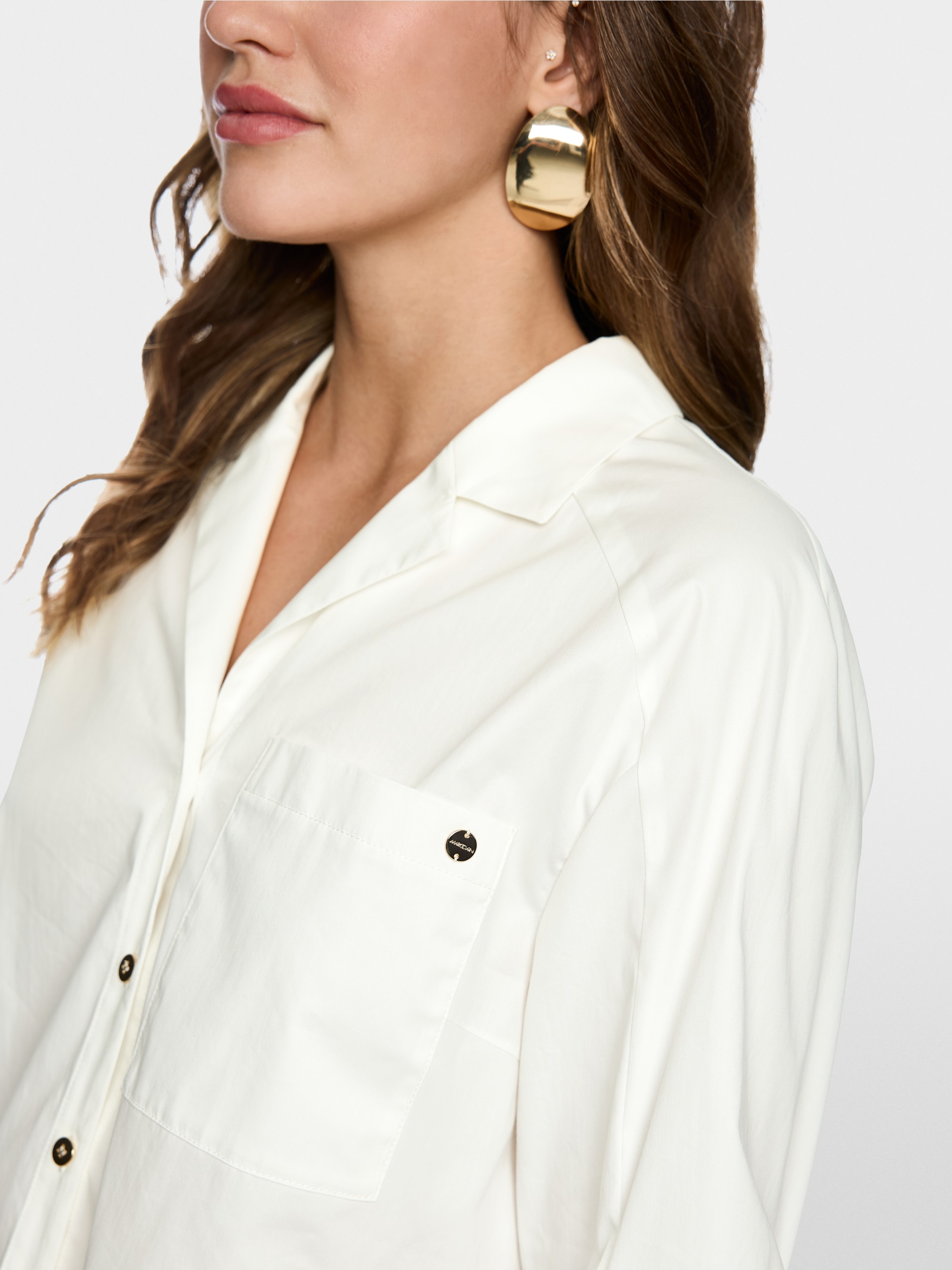 Casual cropped blouse