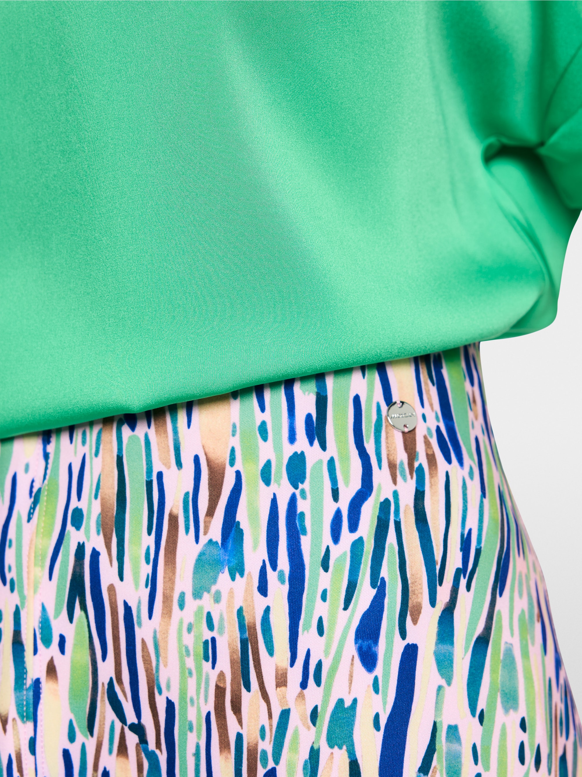 Jupe mi-mollet en jersey scuba