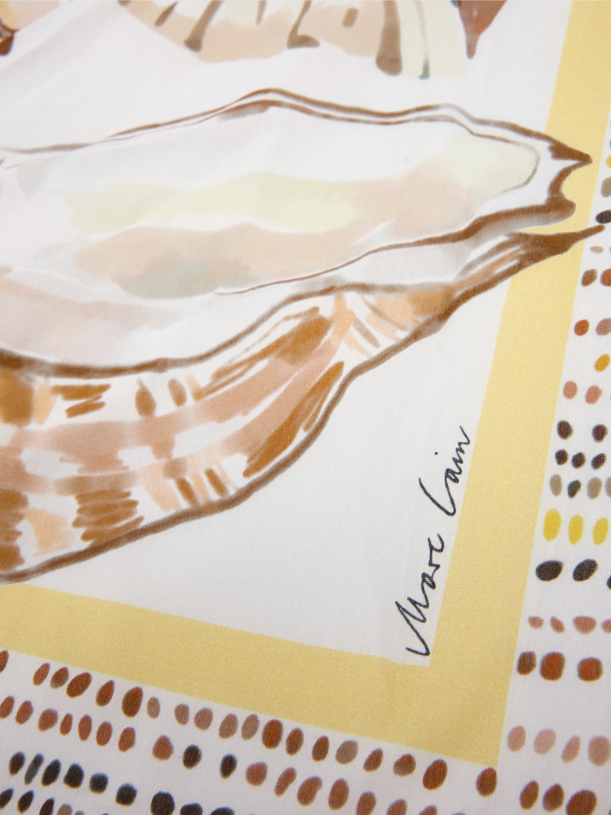 Square scarf with mixed prints