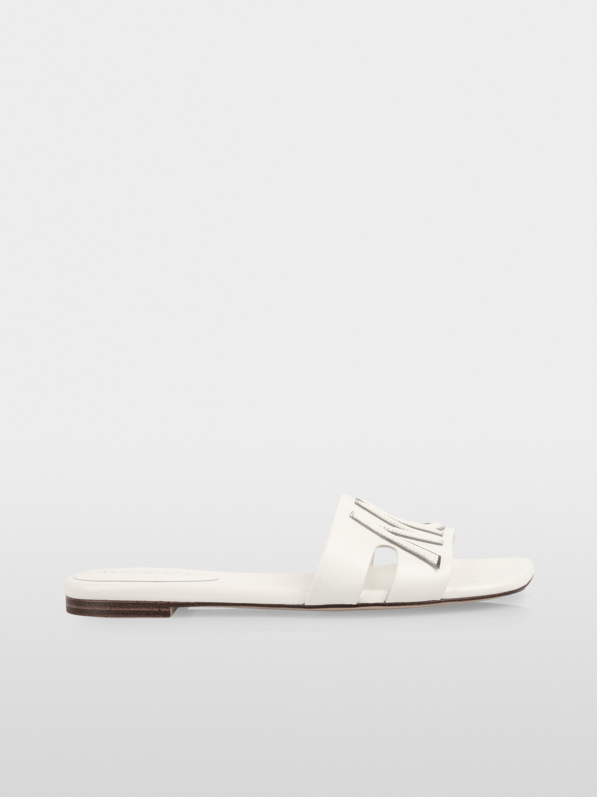 Sandales plates avec lanières décoratives