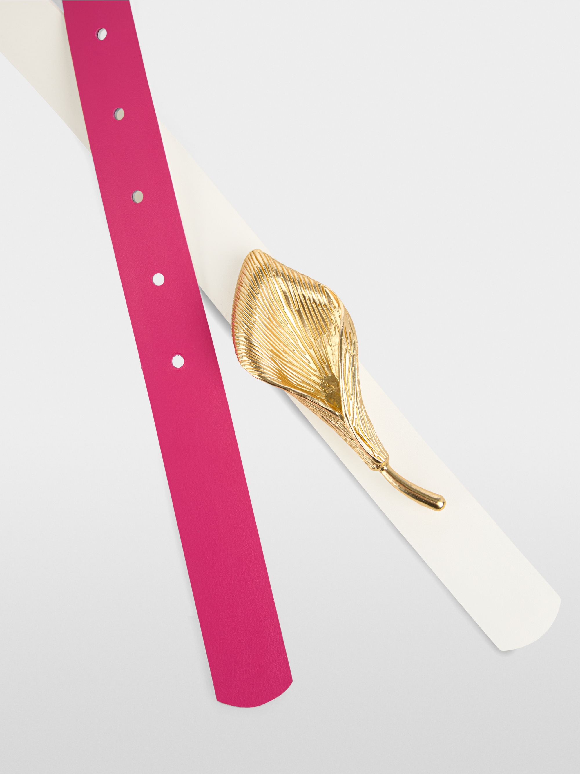 Leather belt with calla lily